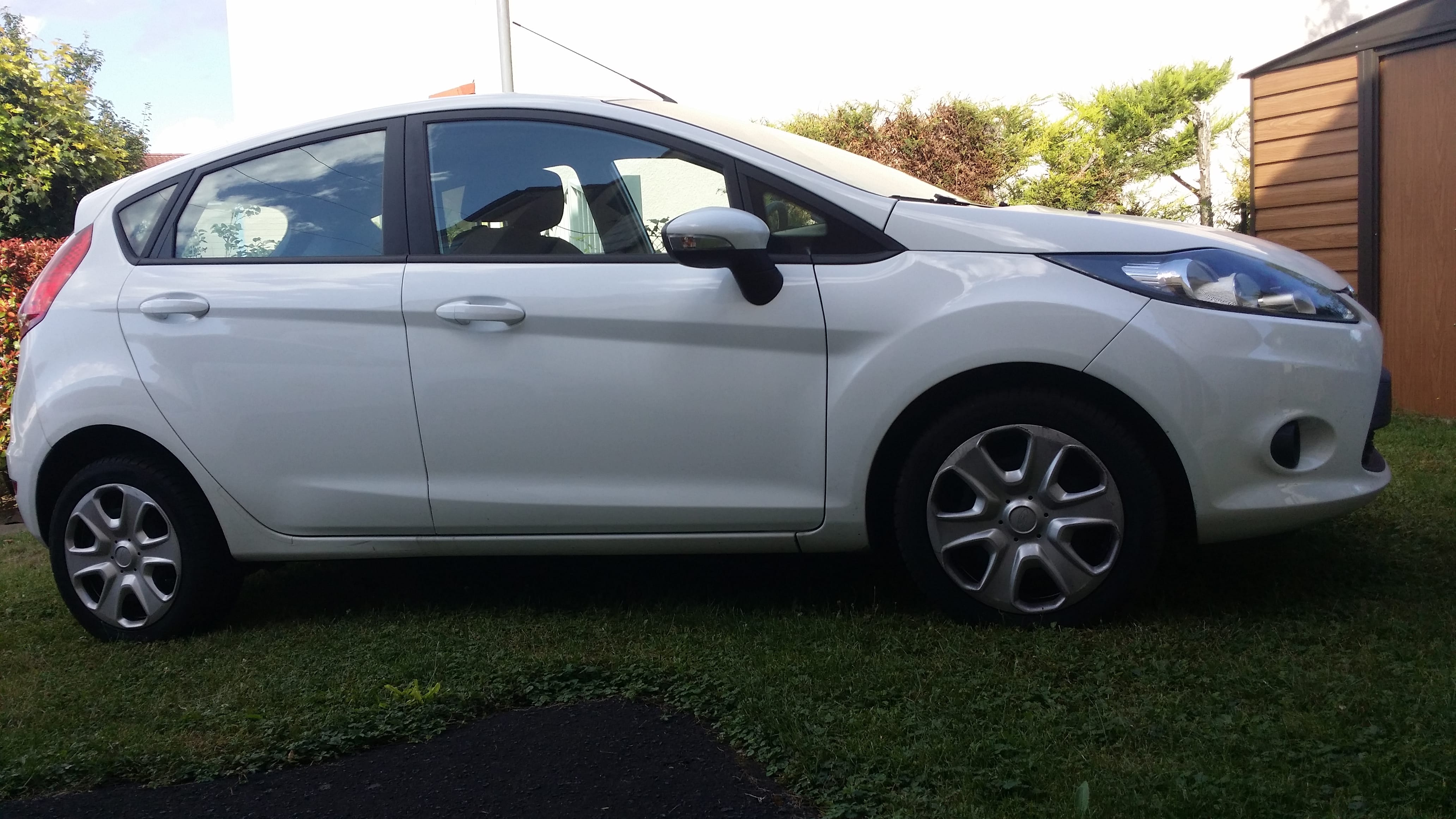 Ford Fiesta avec Climatisation