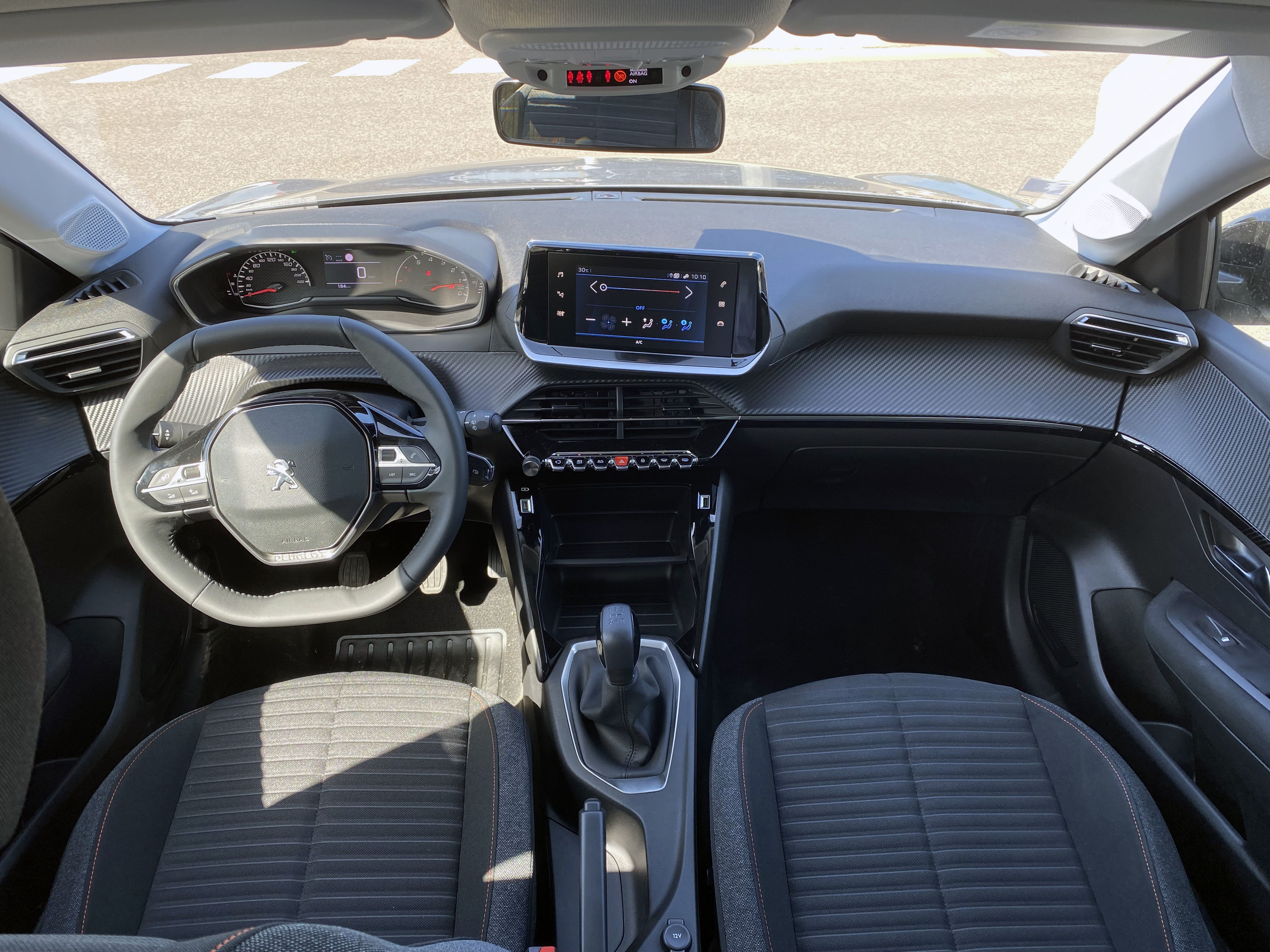 Peugeot 208 #986 Grenoble avec Régulateur de vitesse