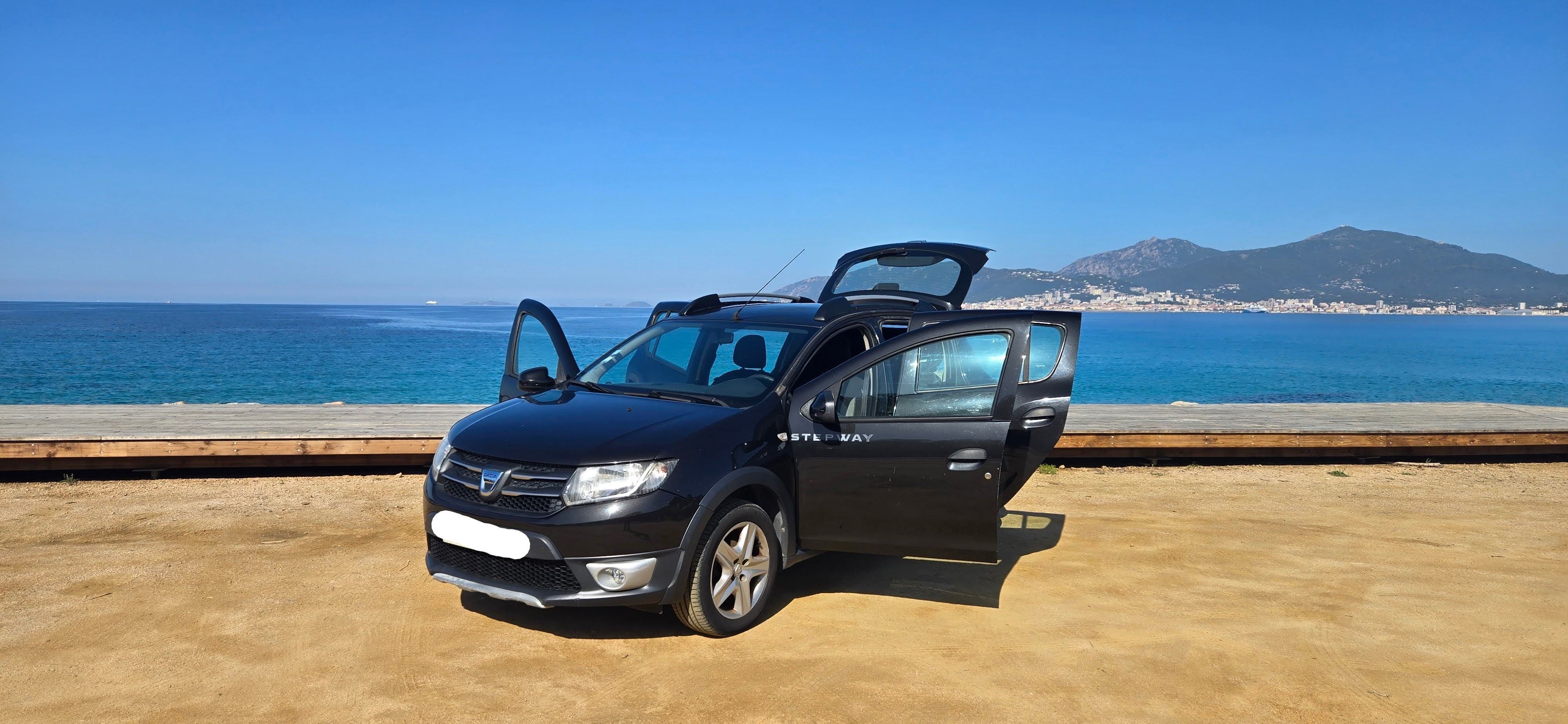 Dacia Sandero Stepway 90CV Turbo with Bluetooth audio