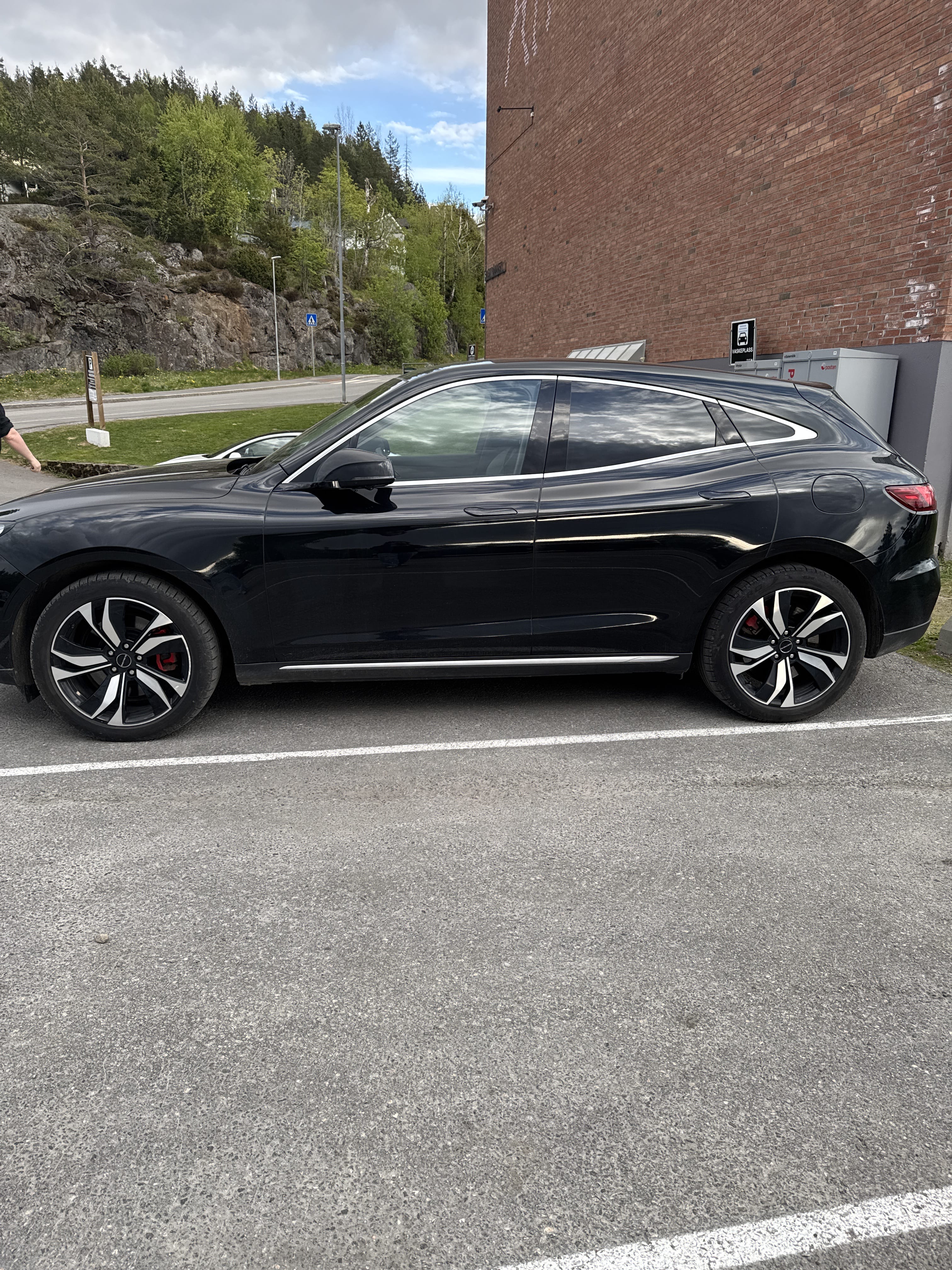 Seres Seres 5 AWD, 2024, Elektrisk, automatisk