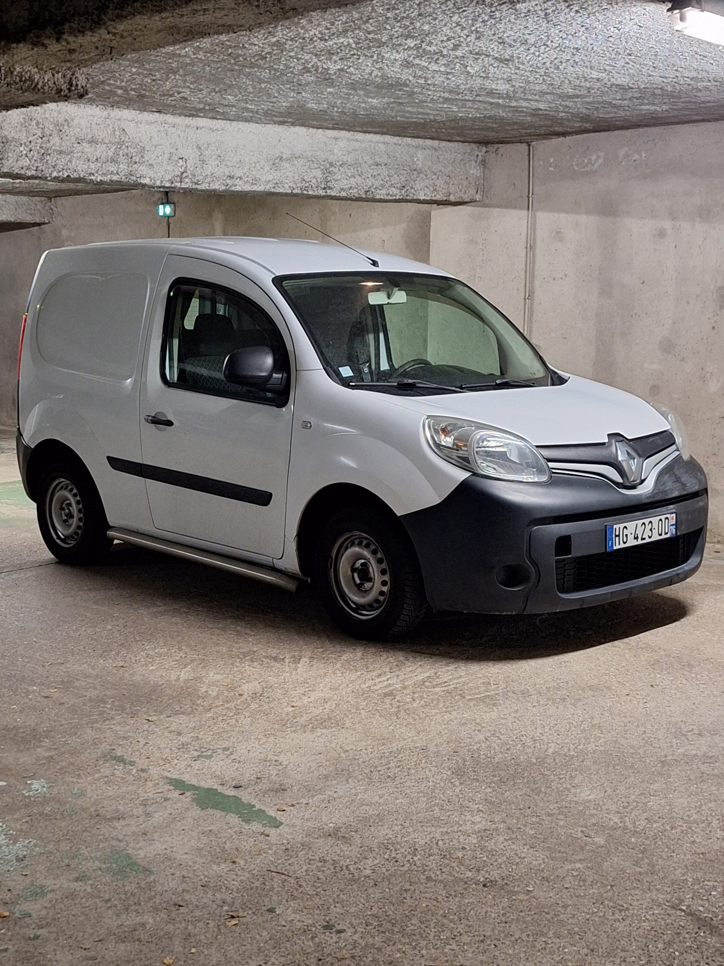Renault Kangoo Fourgon 1.5 DCI avec GPS