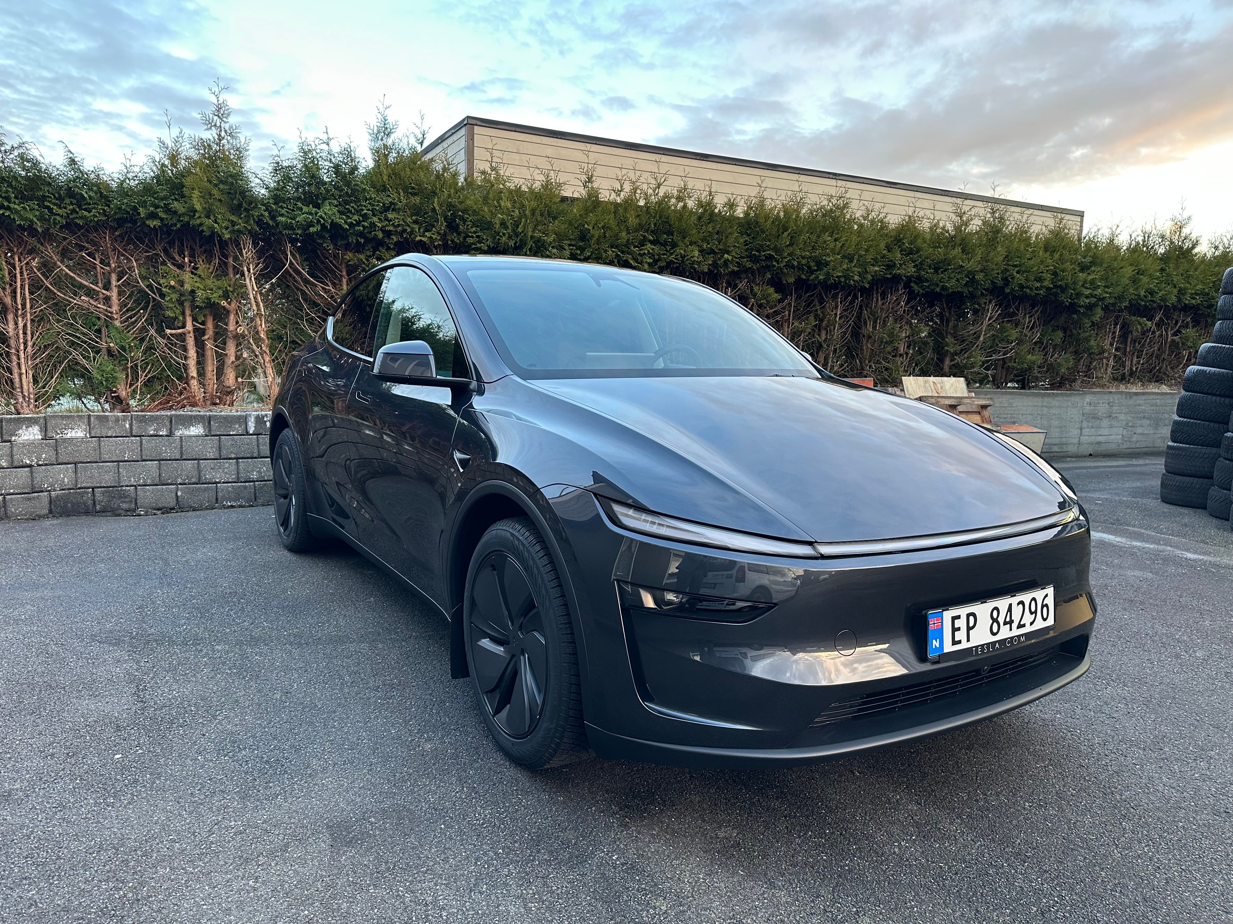 Tesla Model Y Long Range, 2025, Elektrisk, automatisk