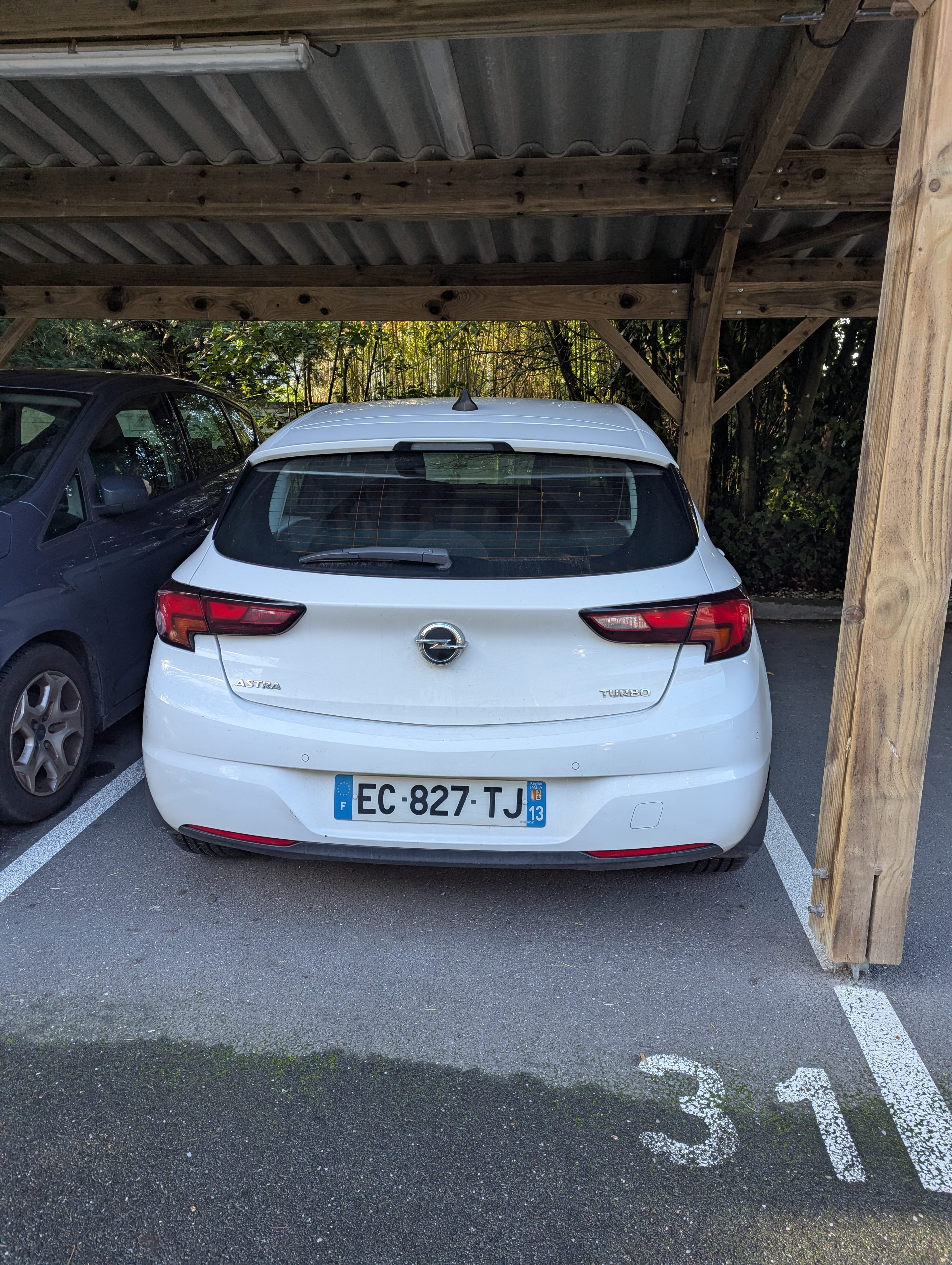 Opel Astra avec Régulateur de vitesse