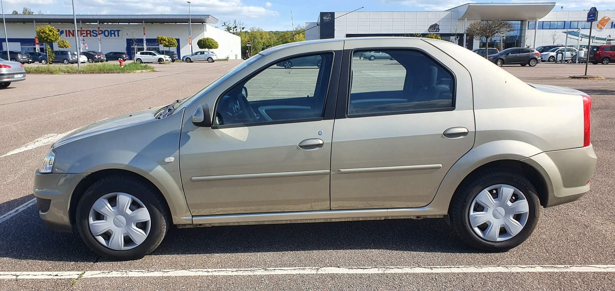 Dacia Logan 1.5 Dci avec Climatisation