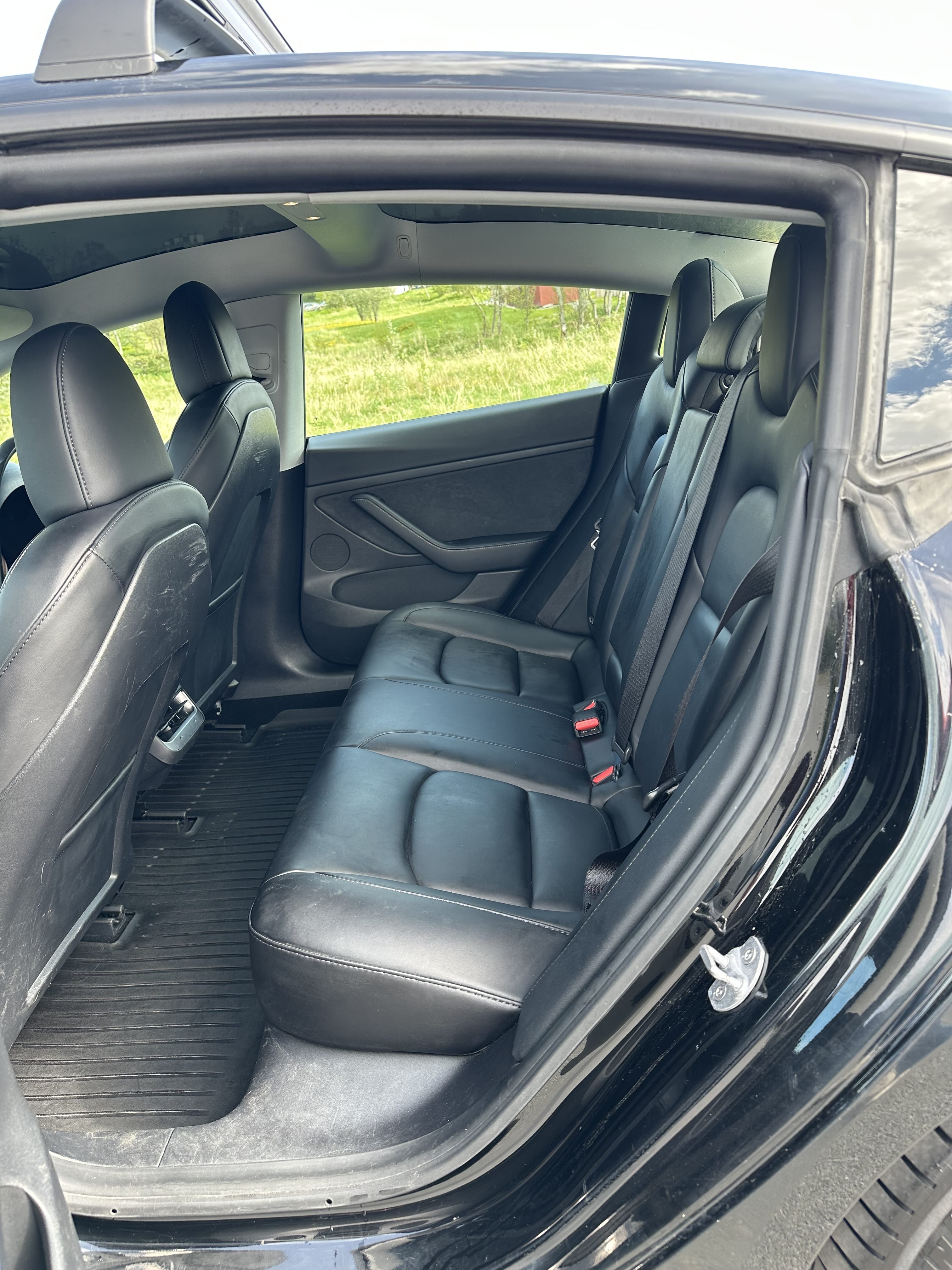 Tesla Model 3 Long Range med Cruisekontroll