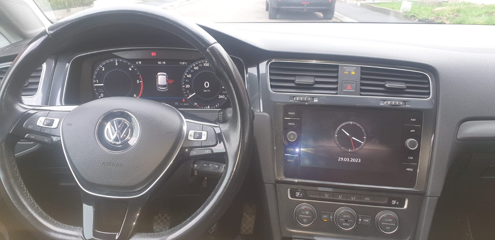 Volkswagen Golf avec GPS