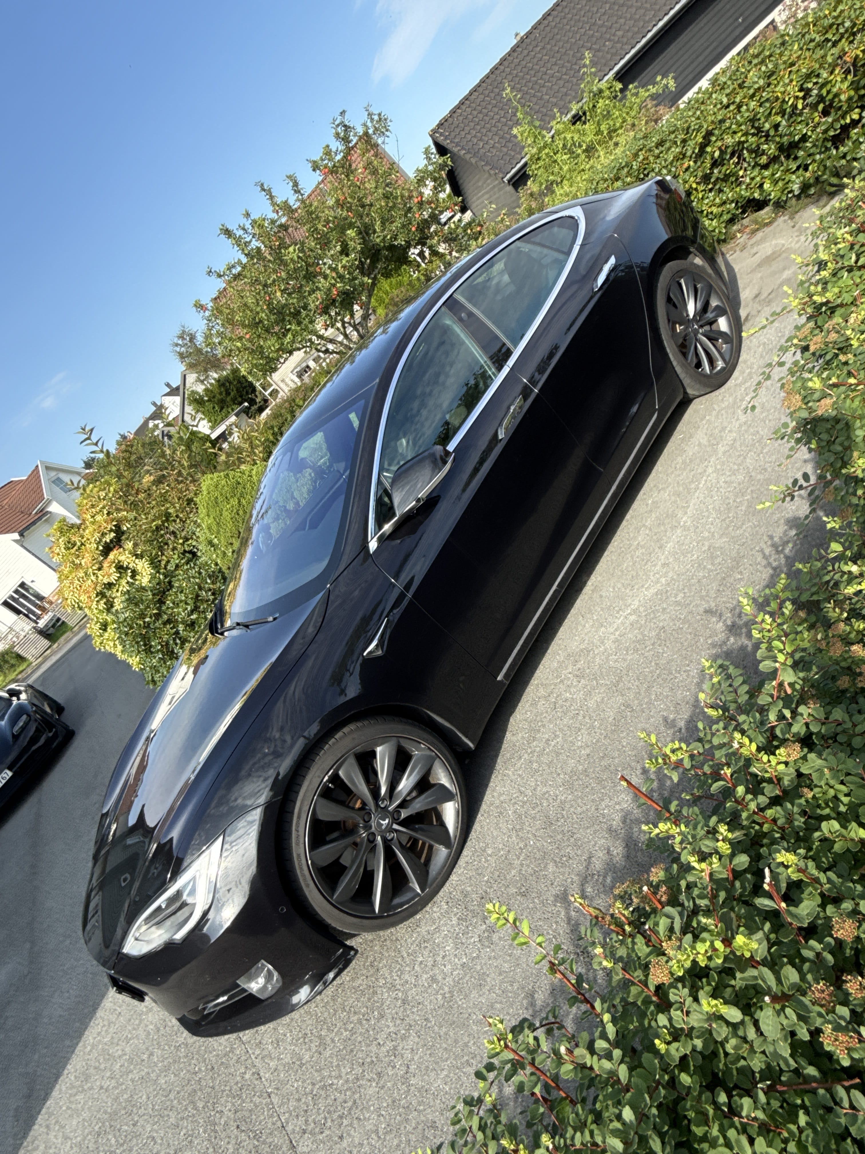 Tesla Model S 75D med Aircondition