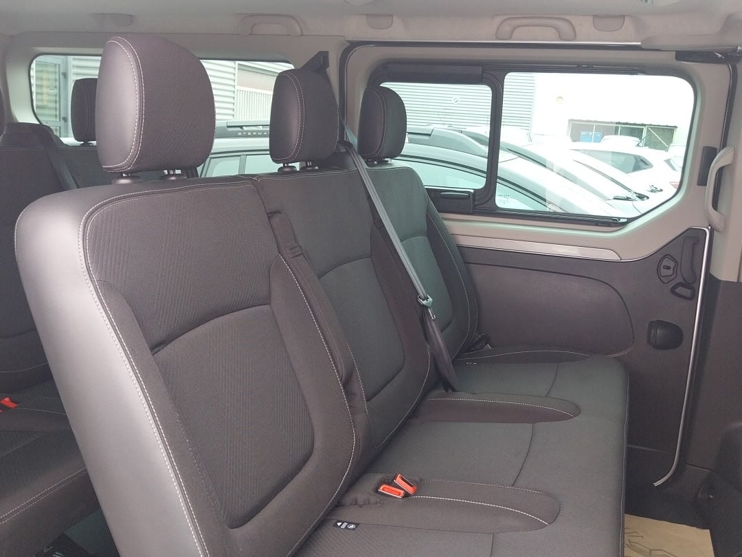 Renault Trafic Passenger avec GPS