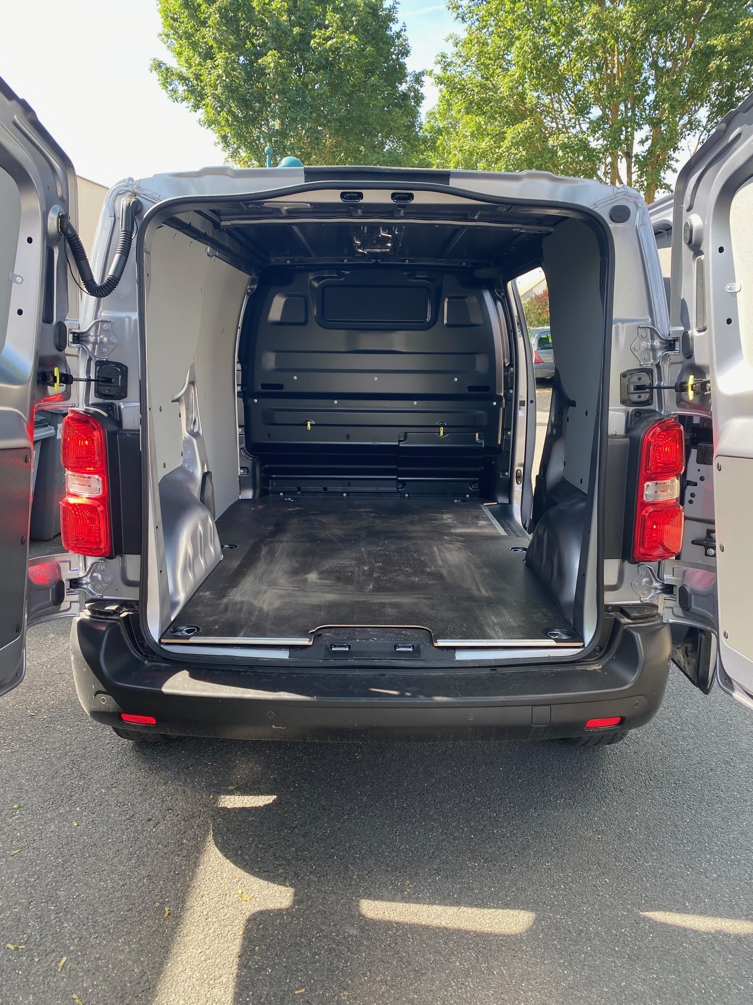 Peugeot Expert 2.0 Blue HDI 120 avec Entrée audio / iPod