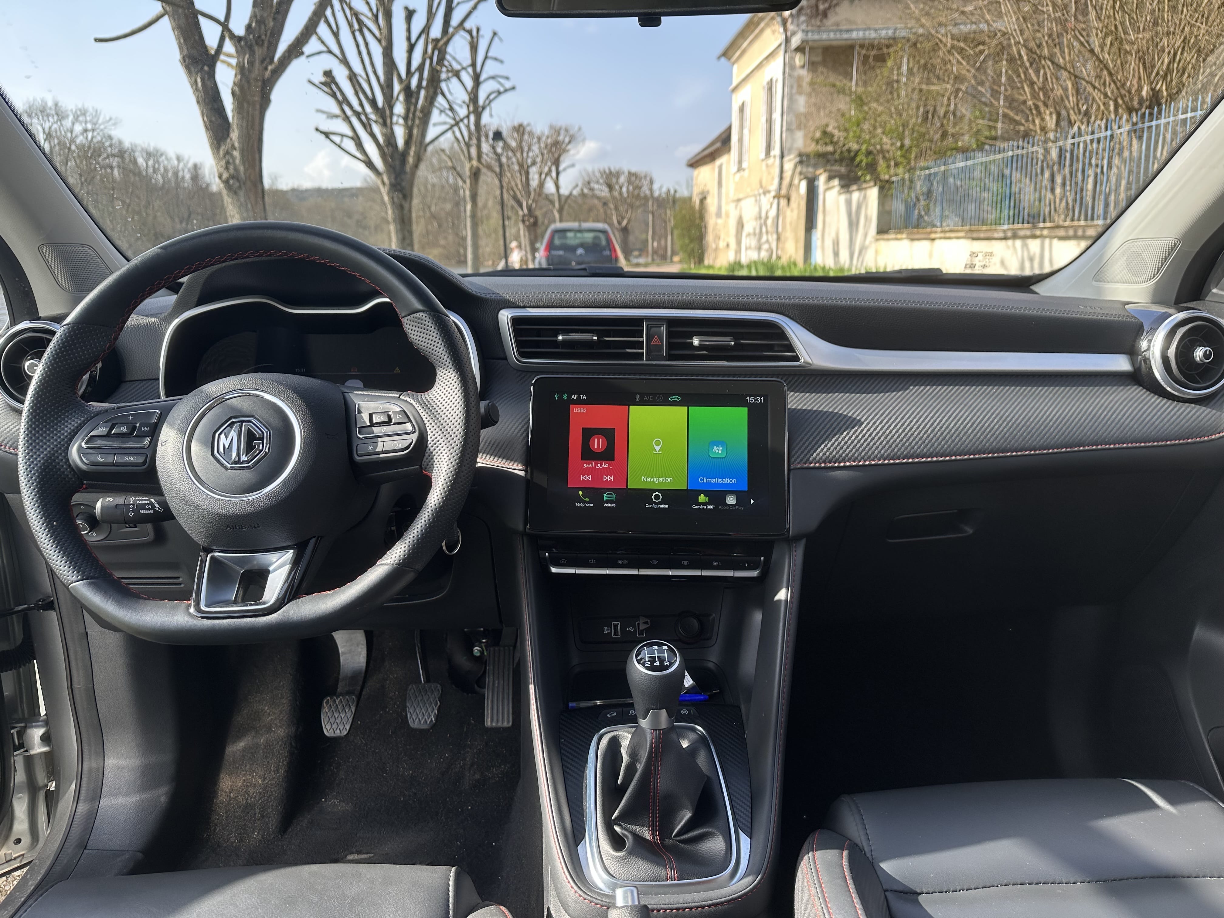 MG ZS avec GPS