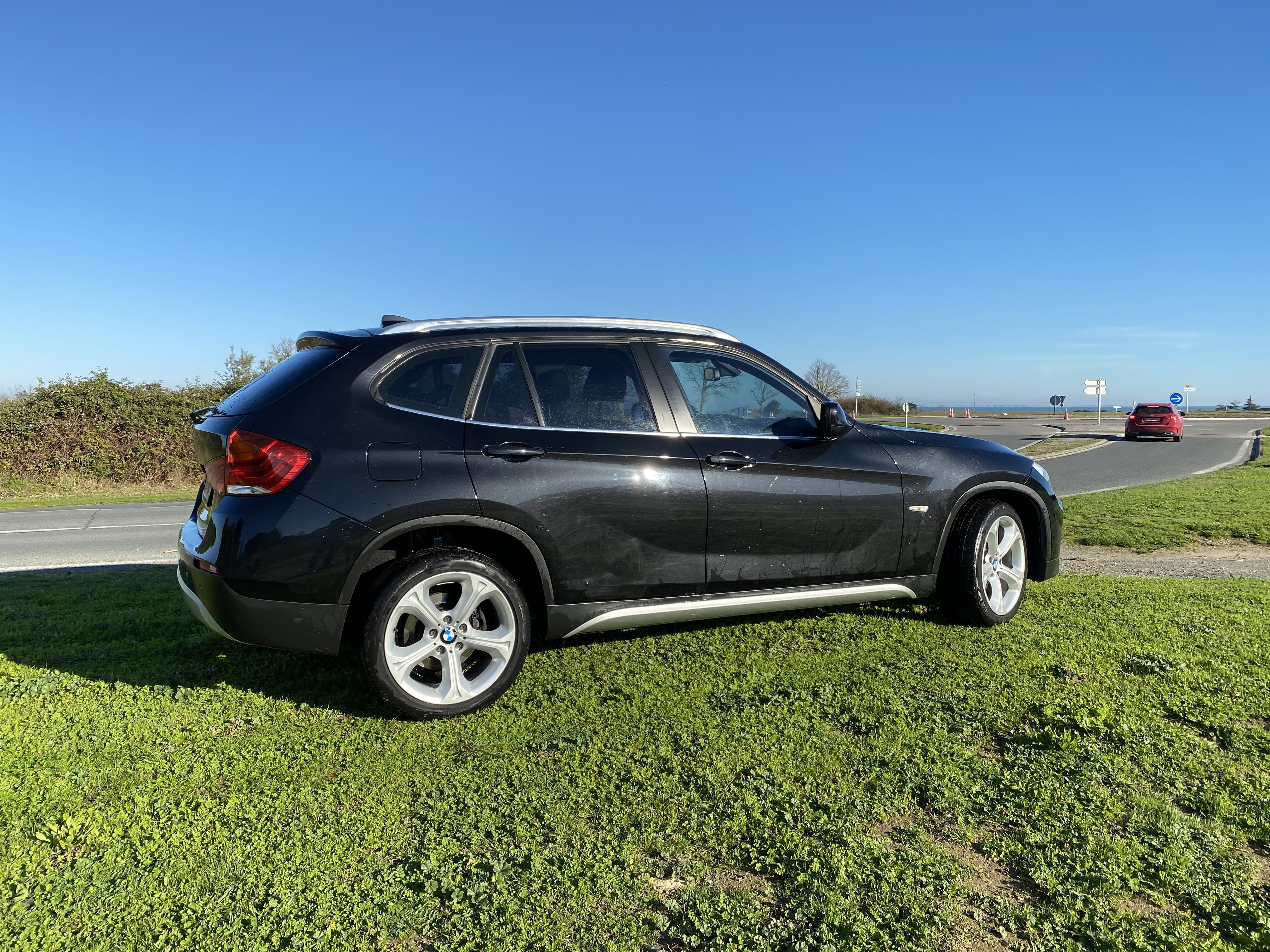 BMW X1 23 d xdrive pack luxe avec Climatisation