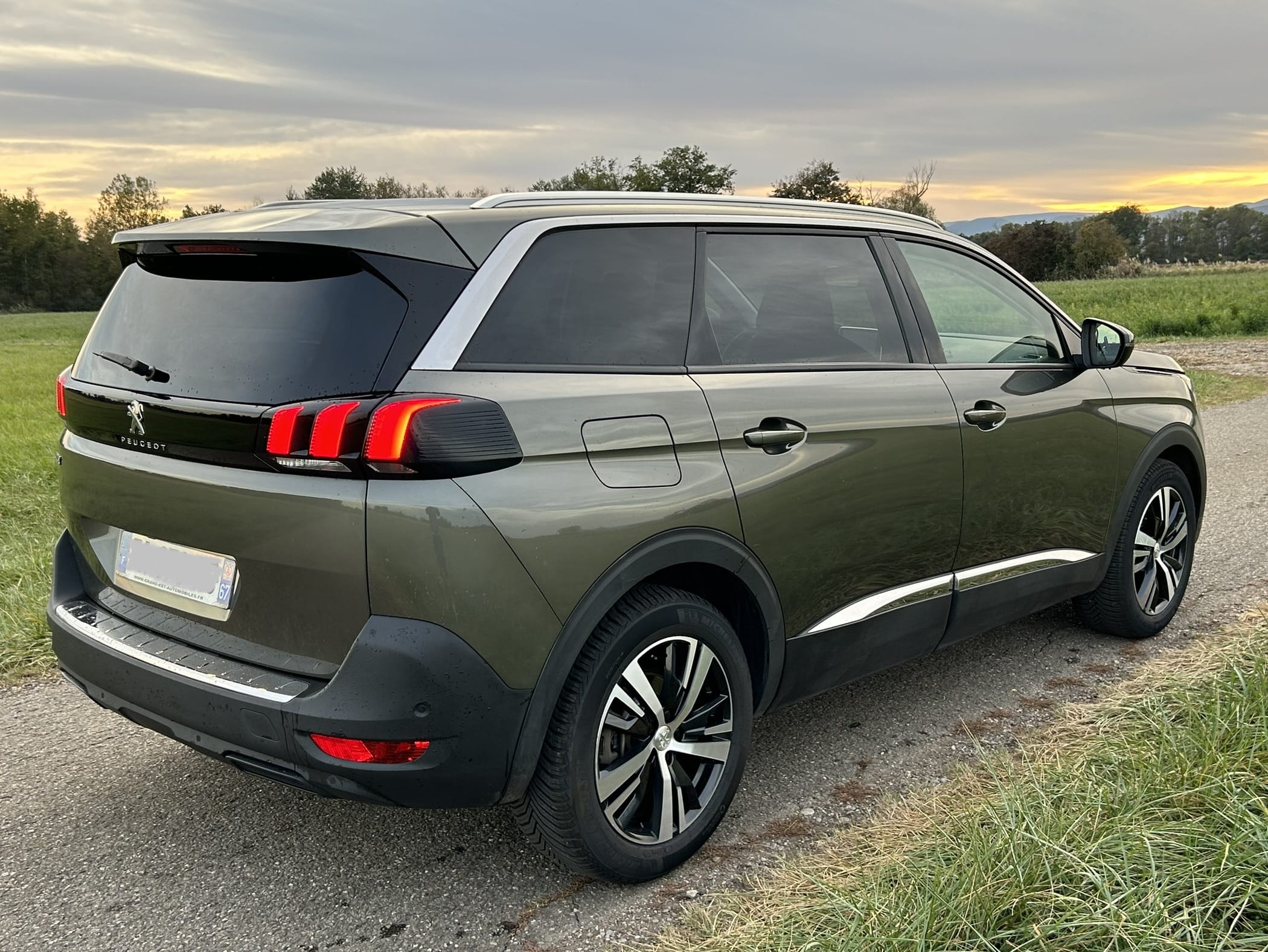 Peugeot 5008 Allure Business 1.5 HDi 130 ch EAT8 avec Régulateur de vitesse