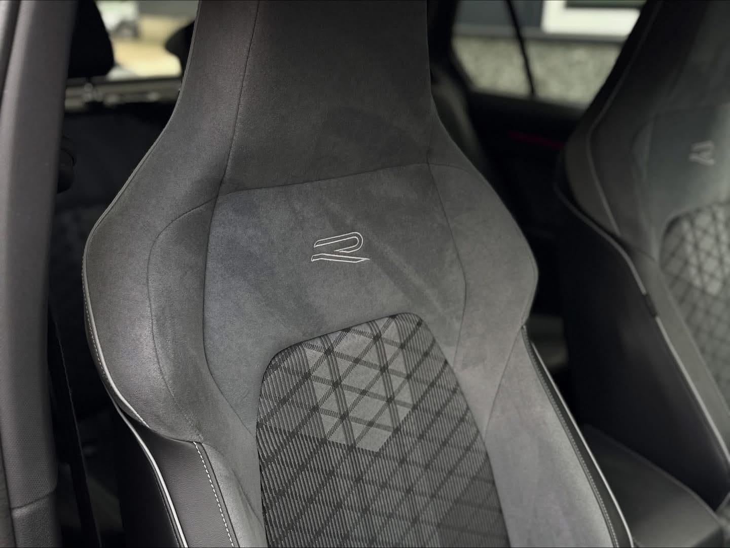 Volkswagen Golf R-Line avec Entrée audio / iPod