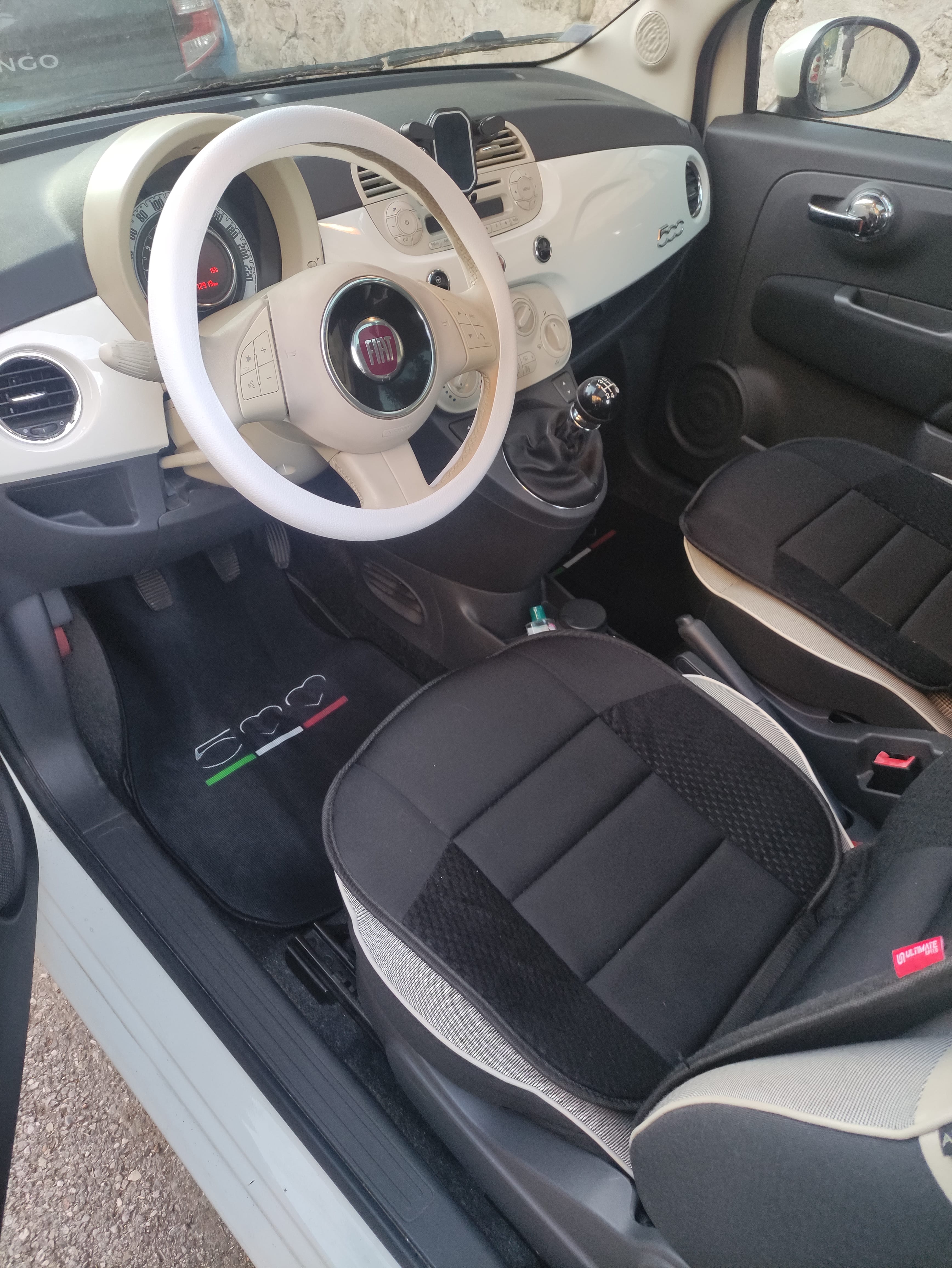 Fiat 500 avec Autoradio