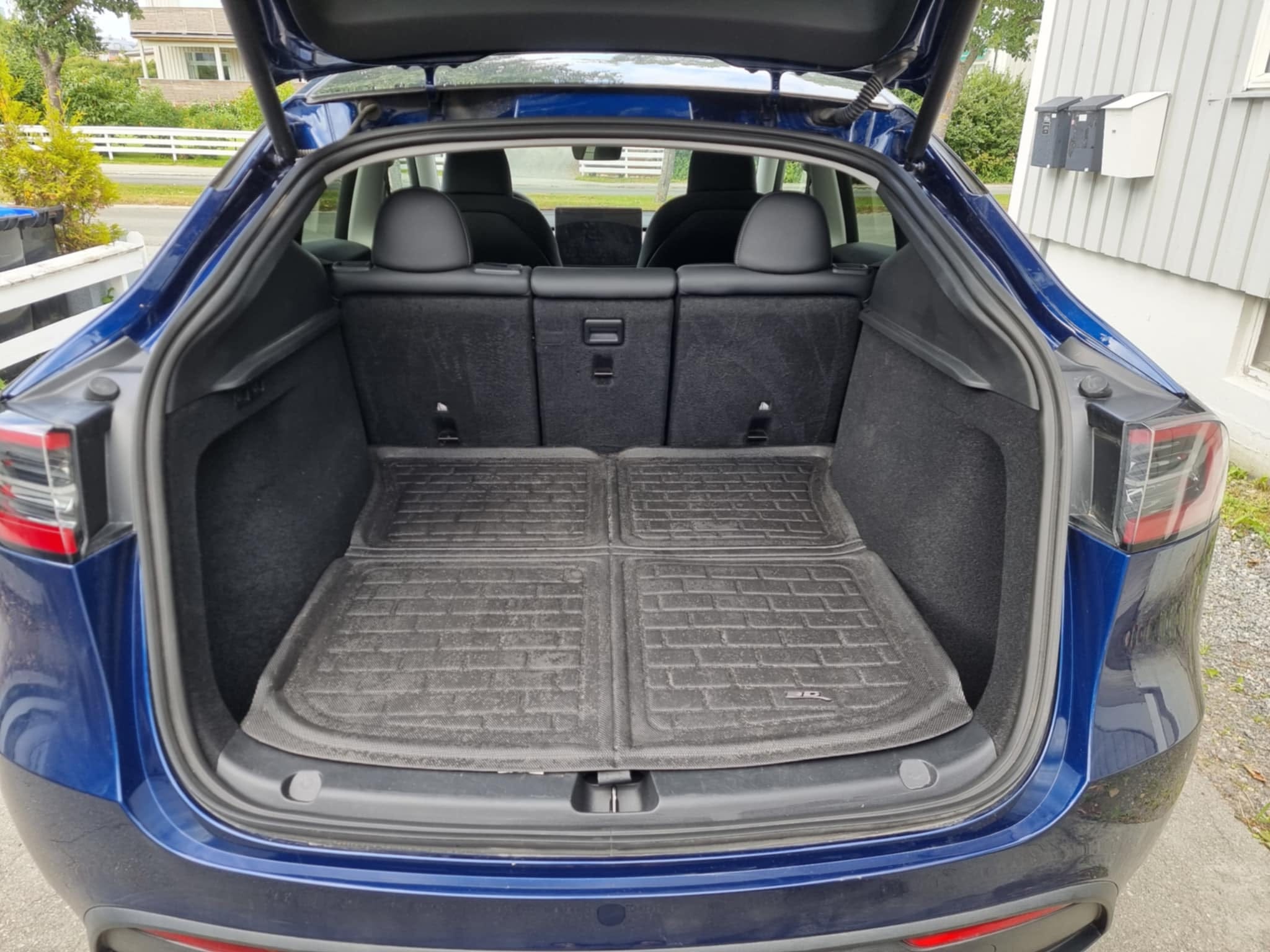 Tesla Model Y Long Range med Firehjulstrekk