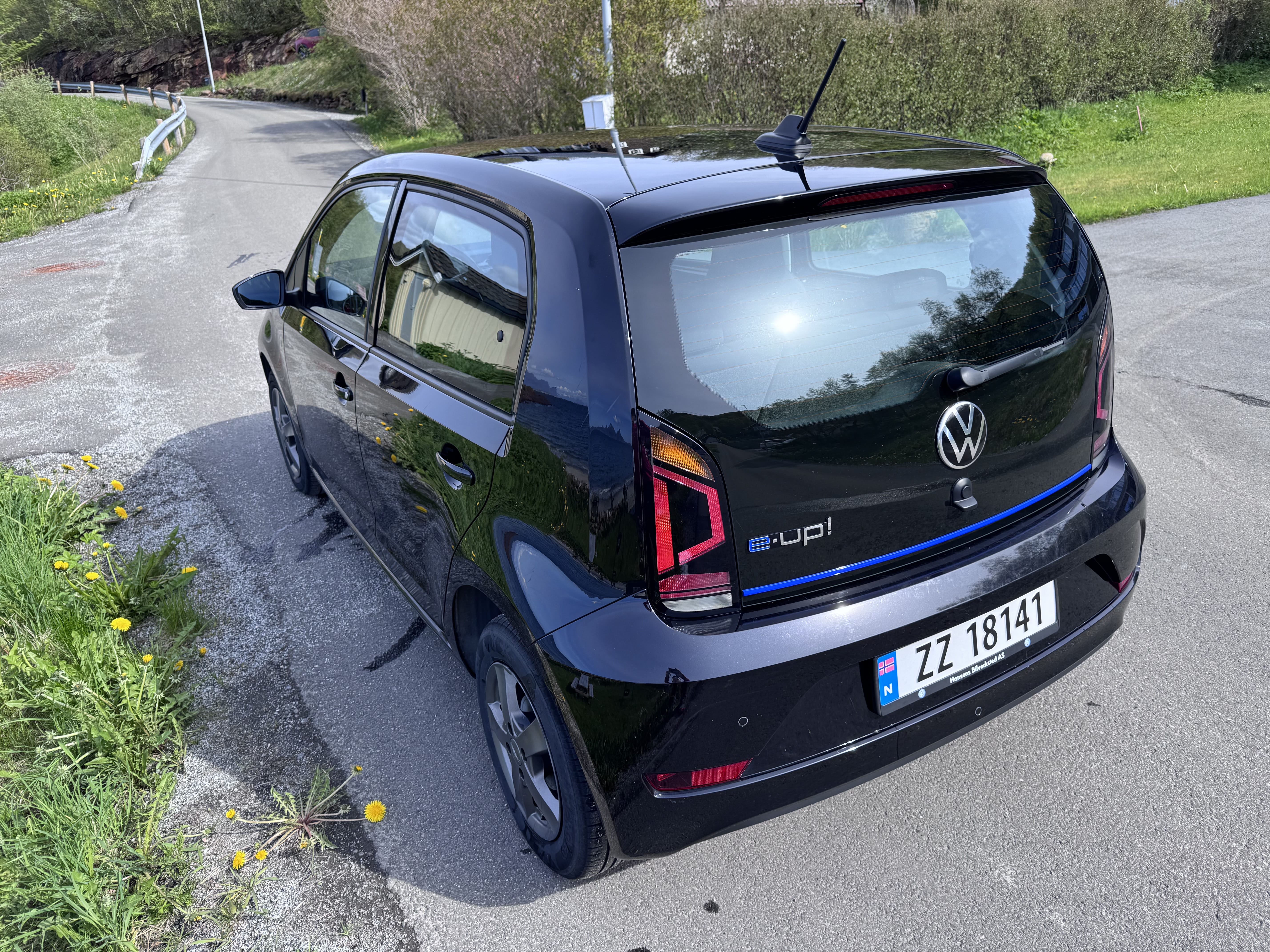 Volkswagen e-Up ! Electric Long Range (~250km summer) med Cruisekontroll