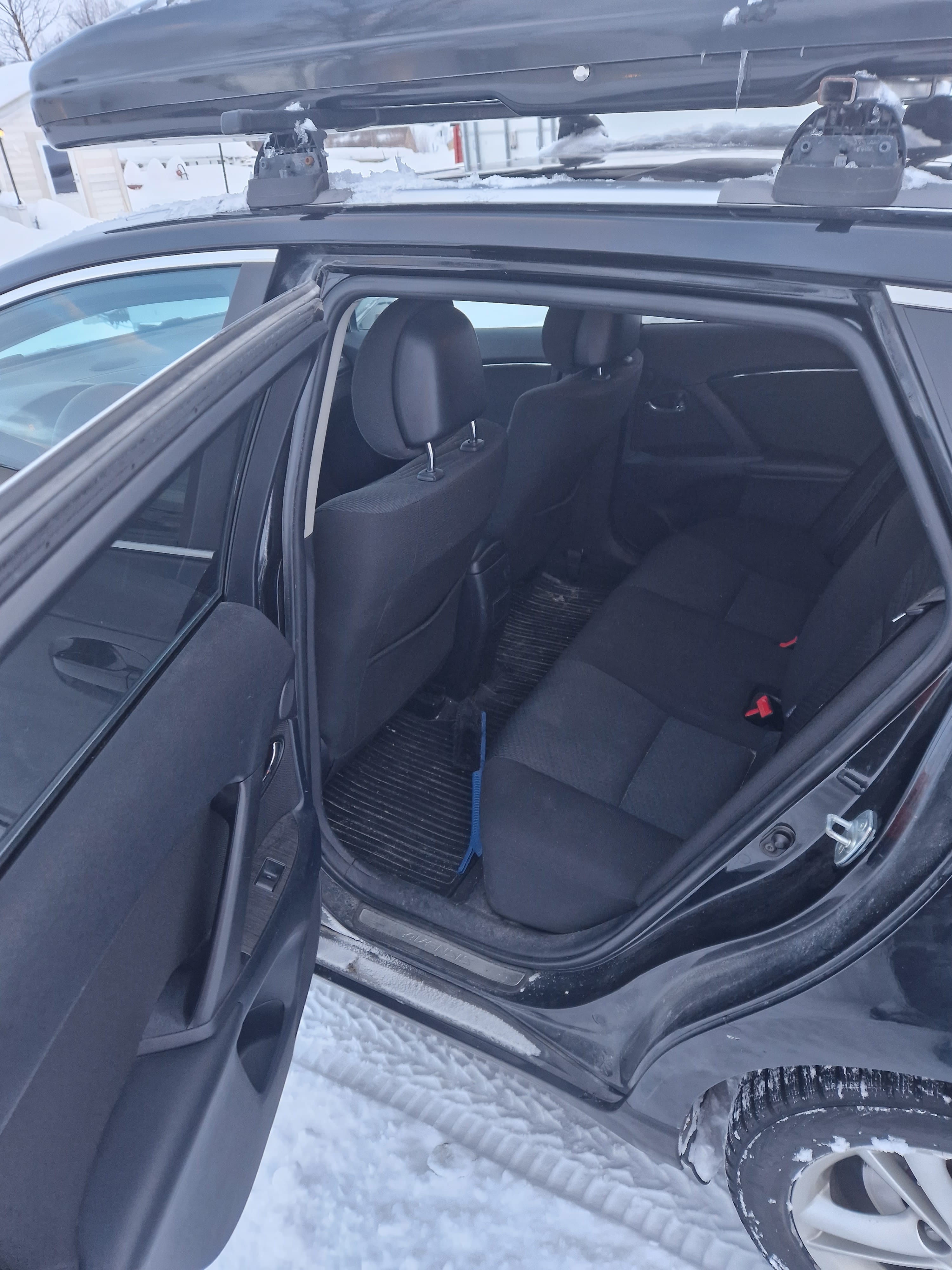 Toyota Avensis med Bluetooth audio