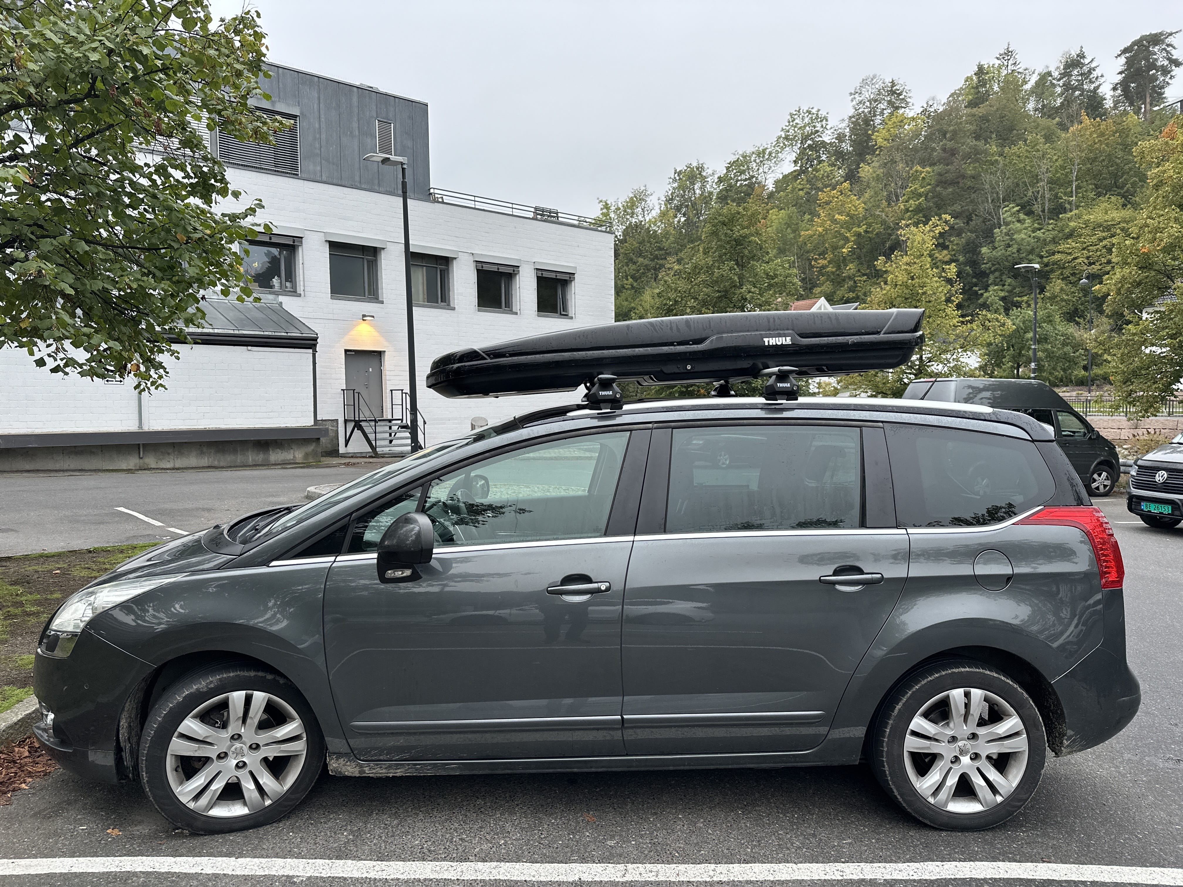 Peugeot 5008 with Air conditioning