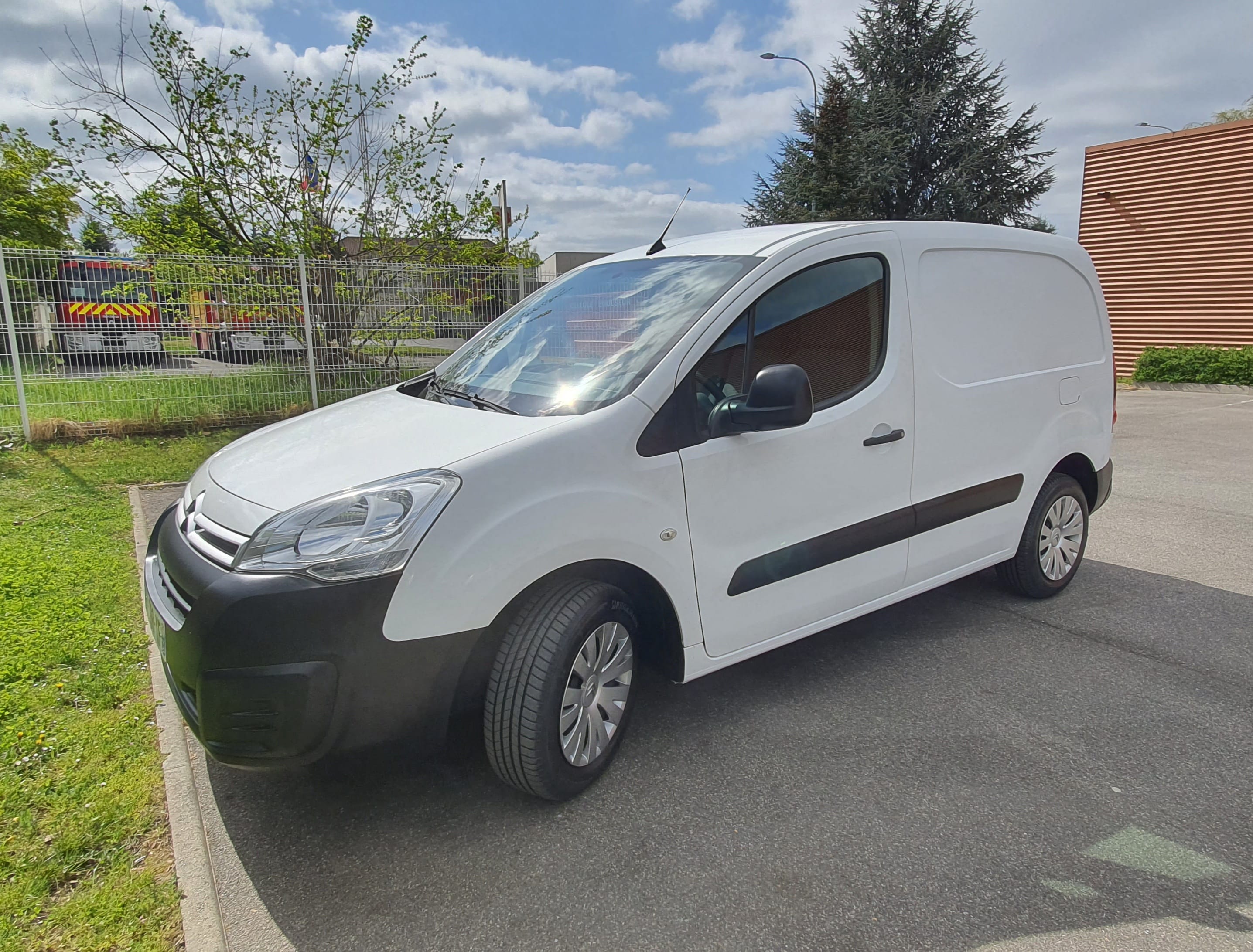 Citroen Berlingo 1.6 Hdi 75ch DY-398-XF, 2016, Diesel