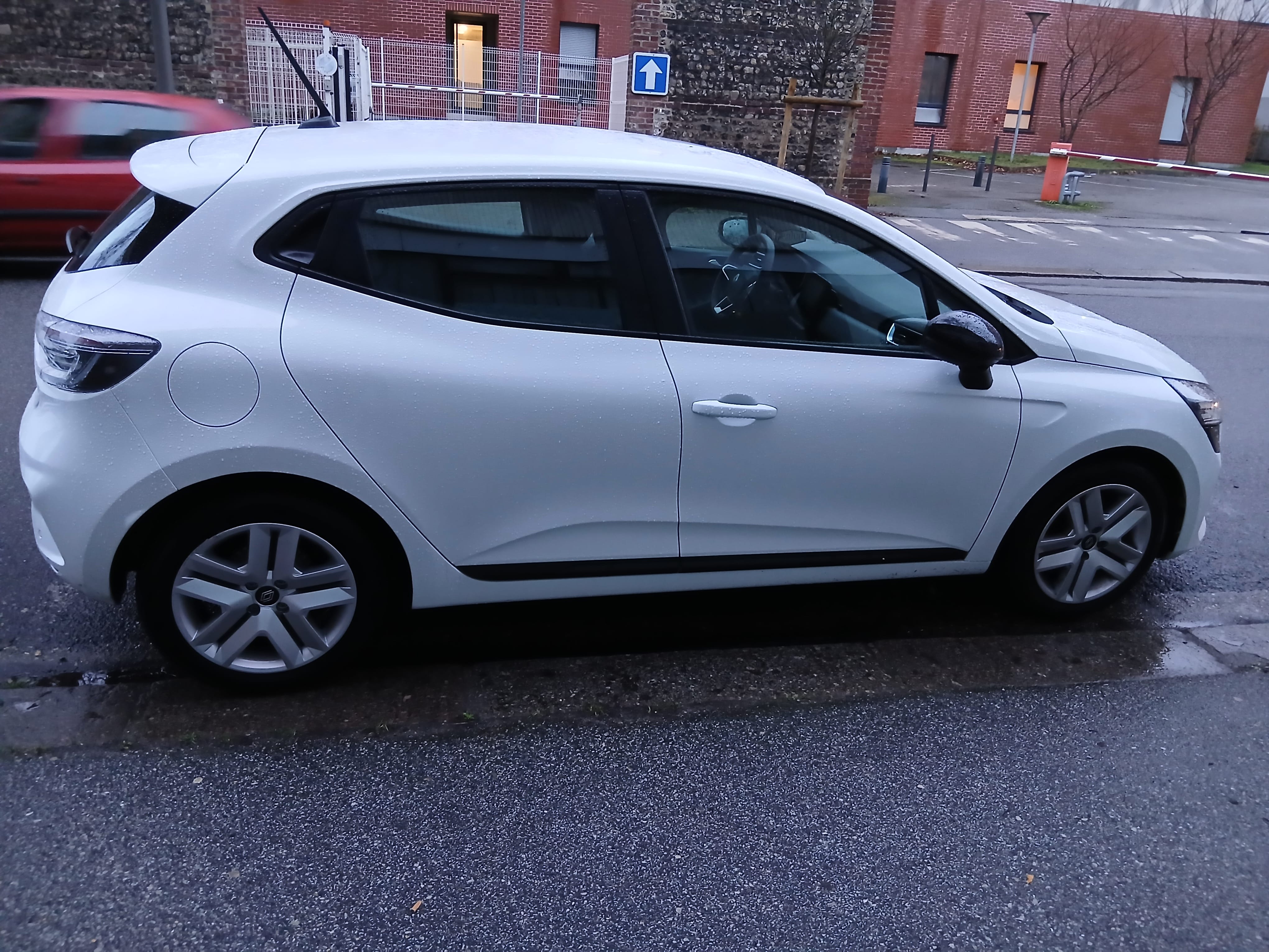 Renault Clio avec GPS