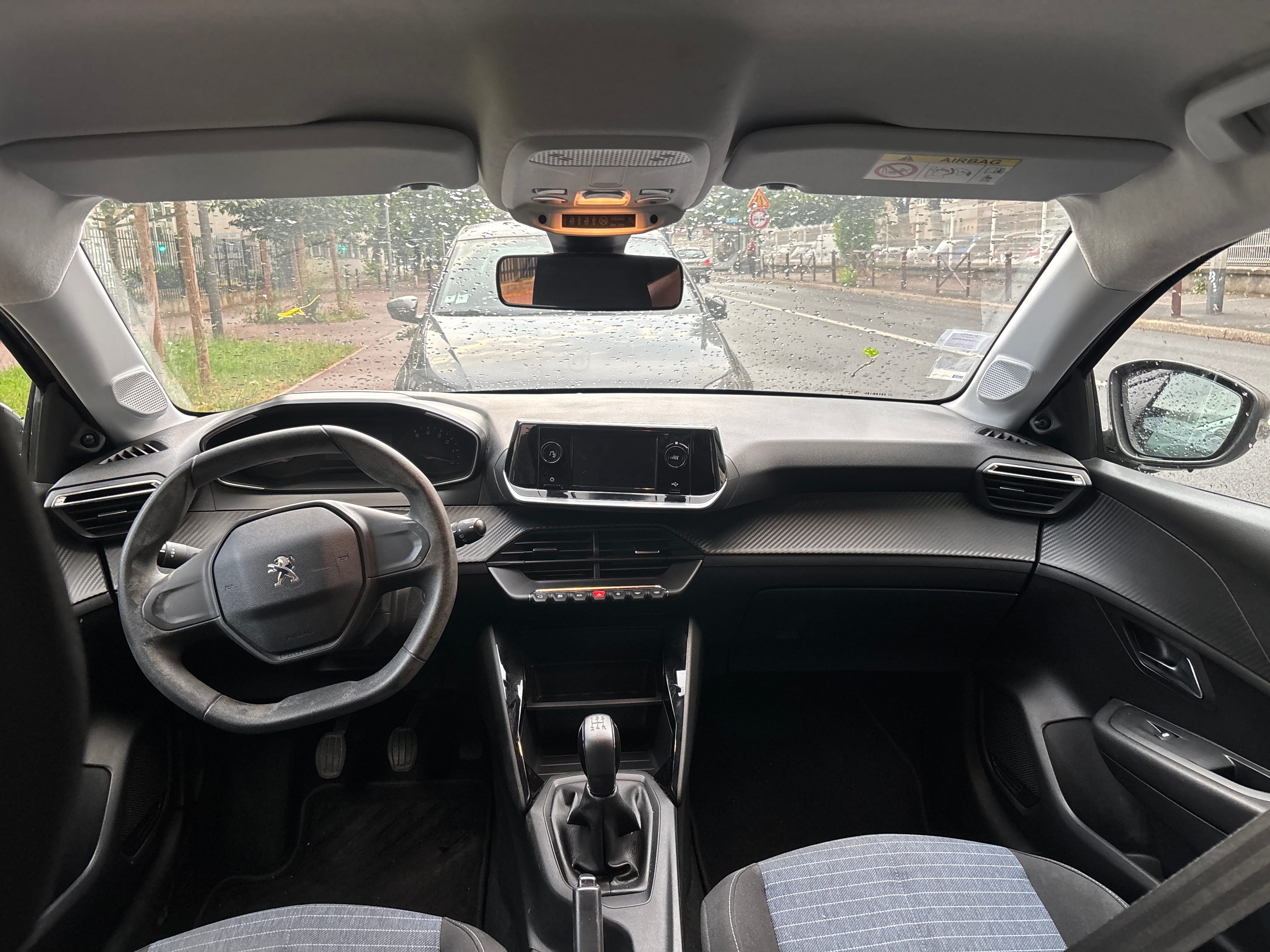 Peugeot 208 avec Port USB