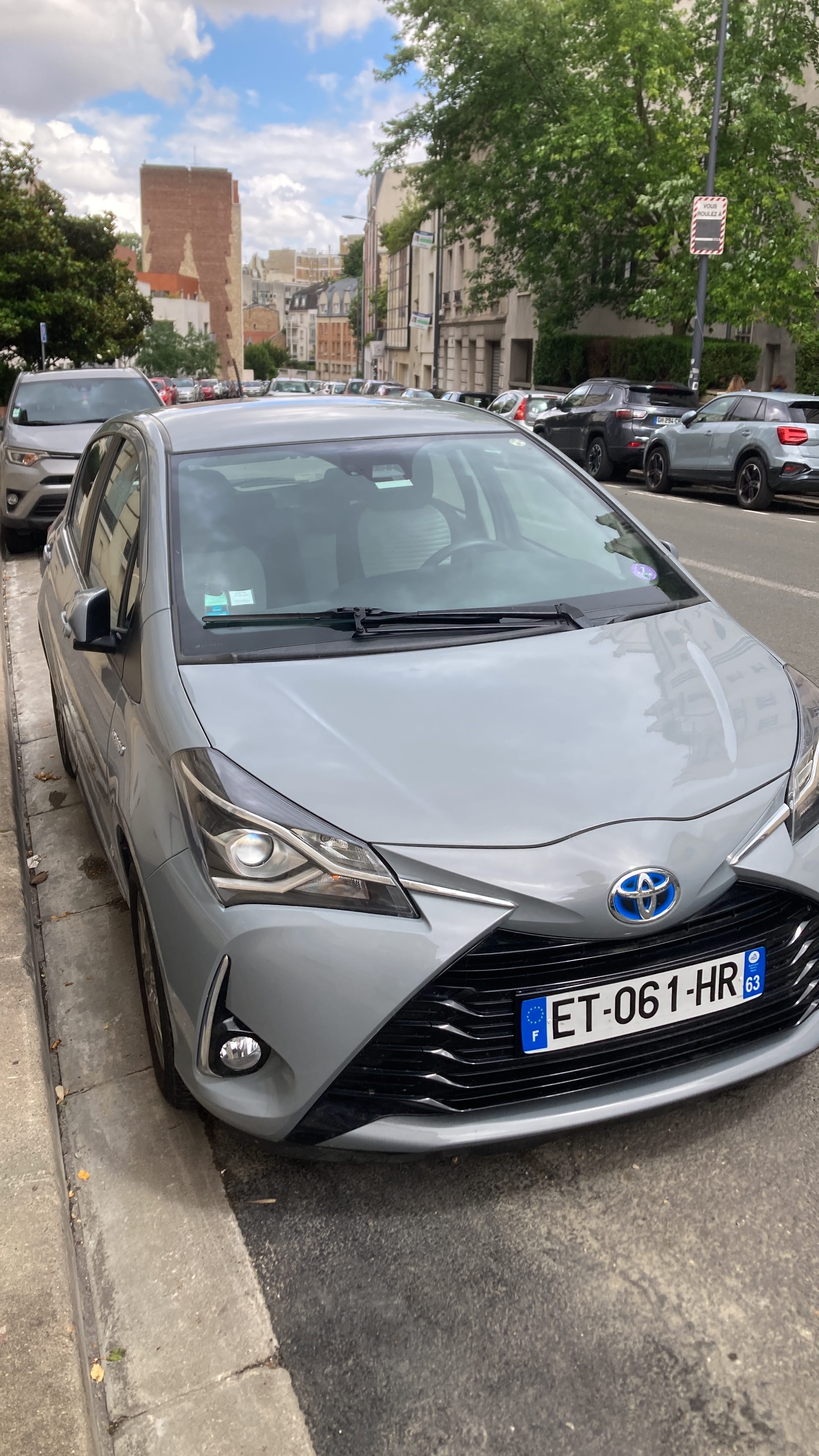 Toyota Yaris, 2018, Essence 95 / Électrique (hybride), automatique