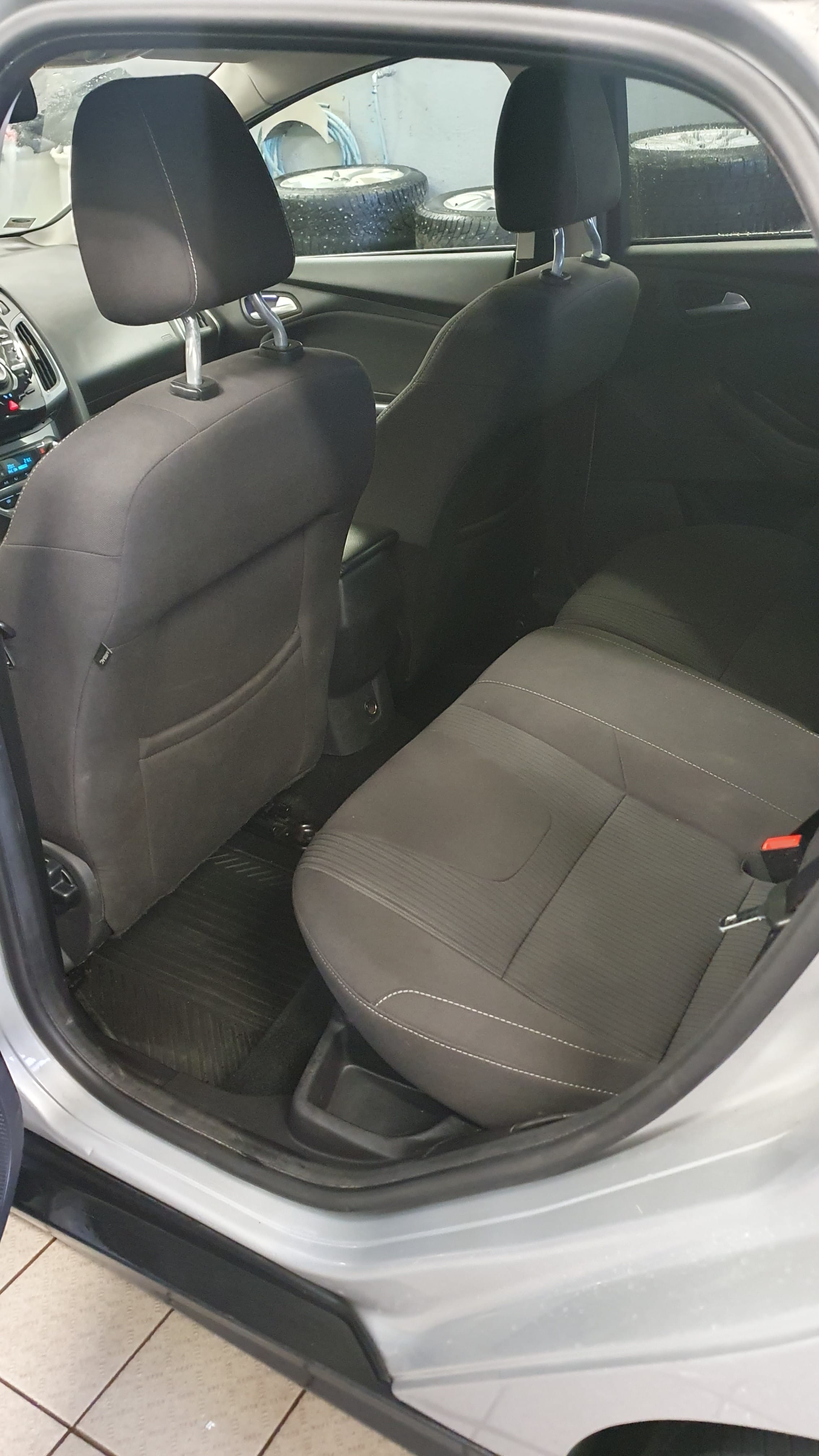 Ford Focus with Audio / iPod input
