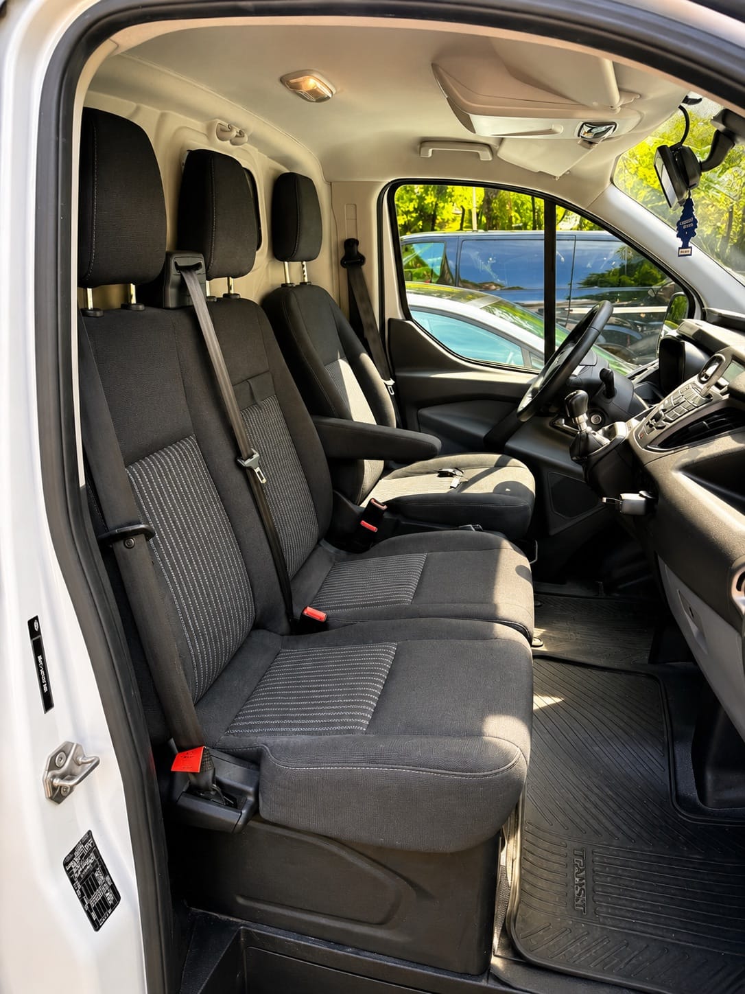 Ford Transit Custom Kombi med Bluetooth audio