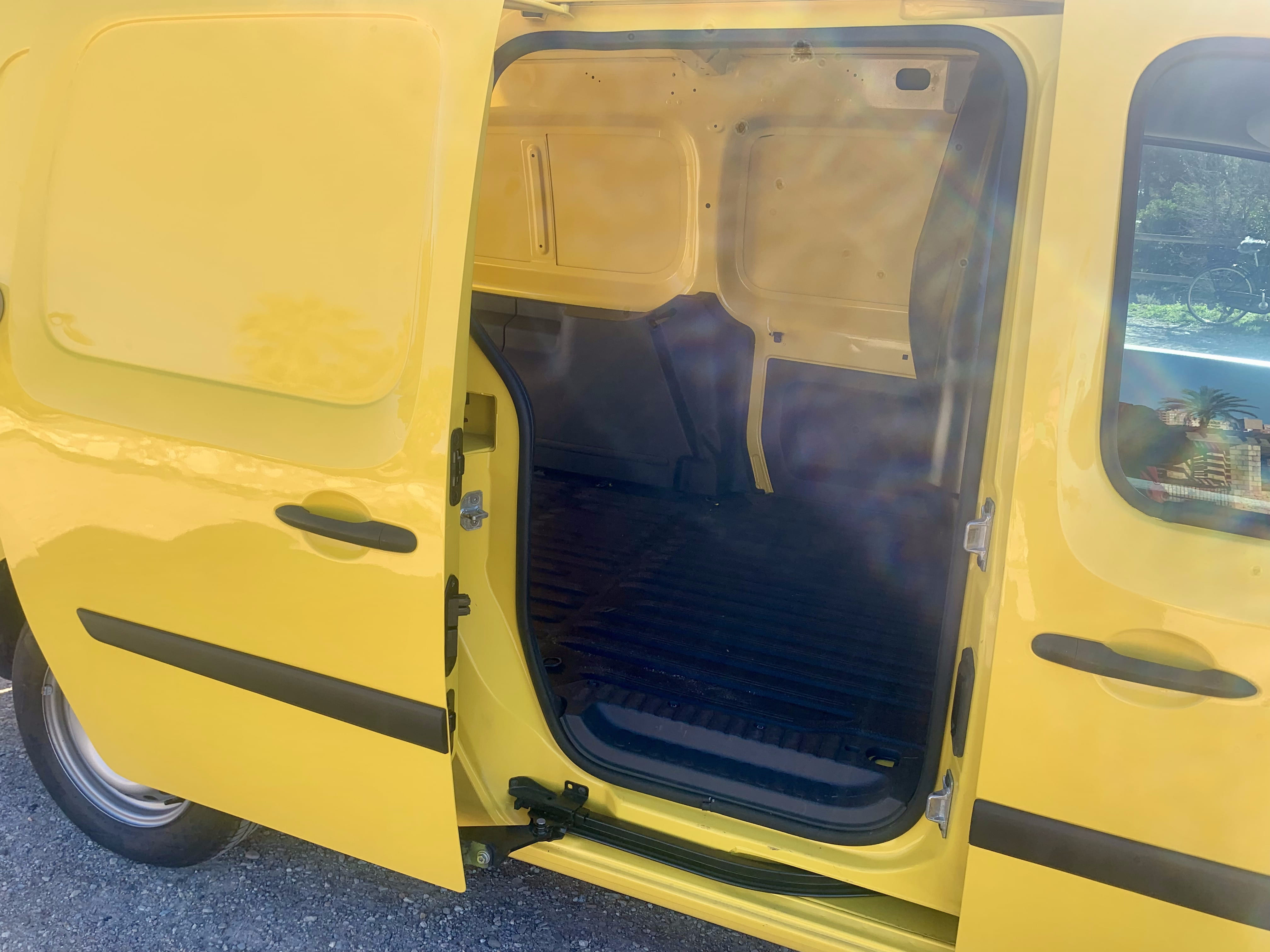 Renault Kangoo Furgoneta FURGÓN Profesional Maxi 2p dCi 66 kW (90 CV)