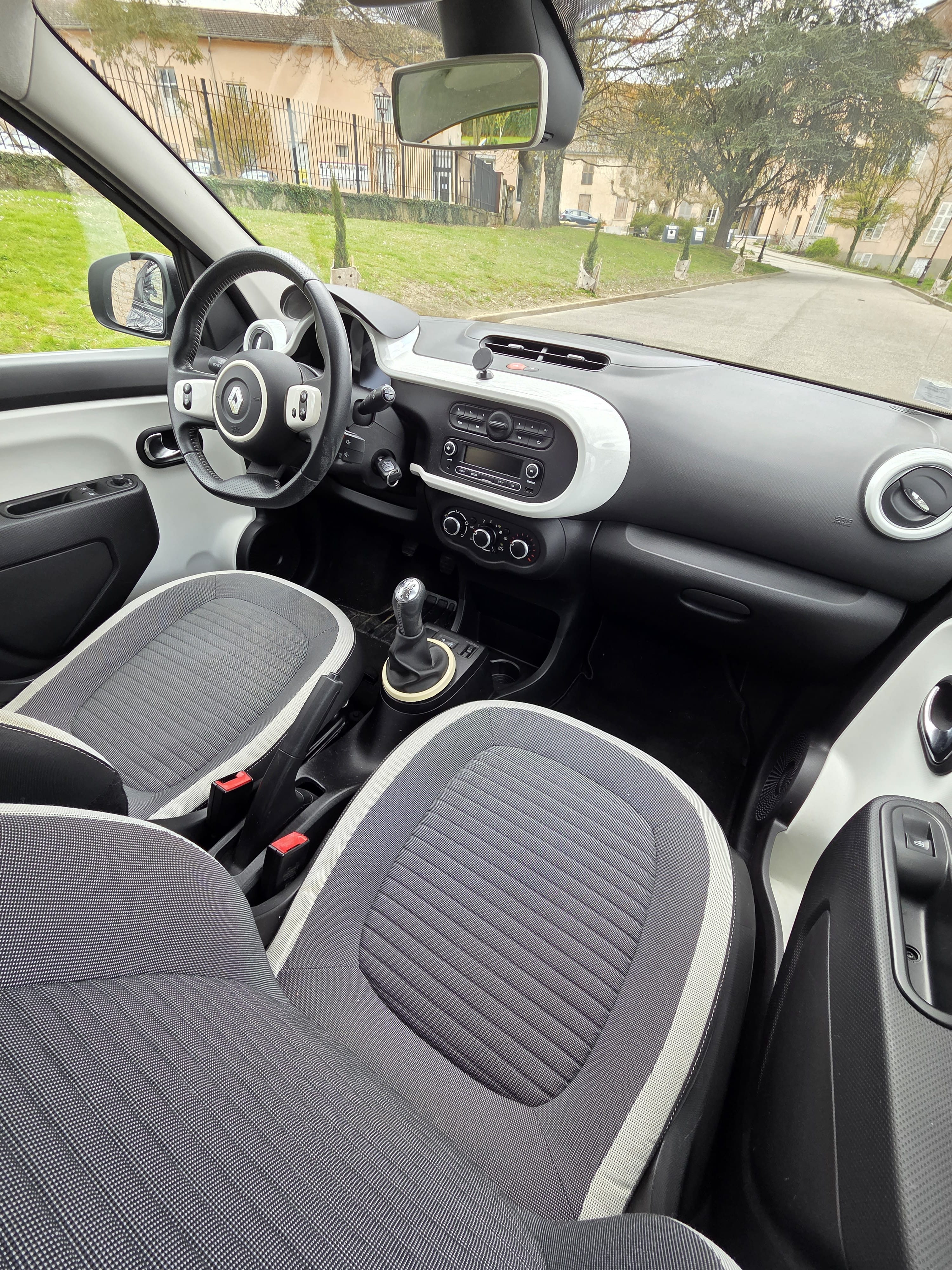 Renault Twingo III avec Audio Bluetooth