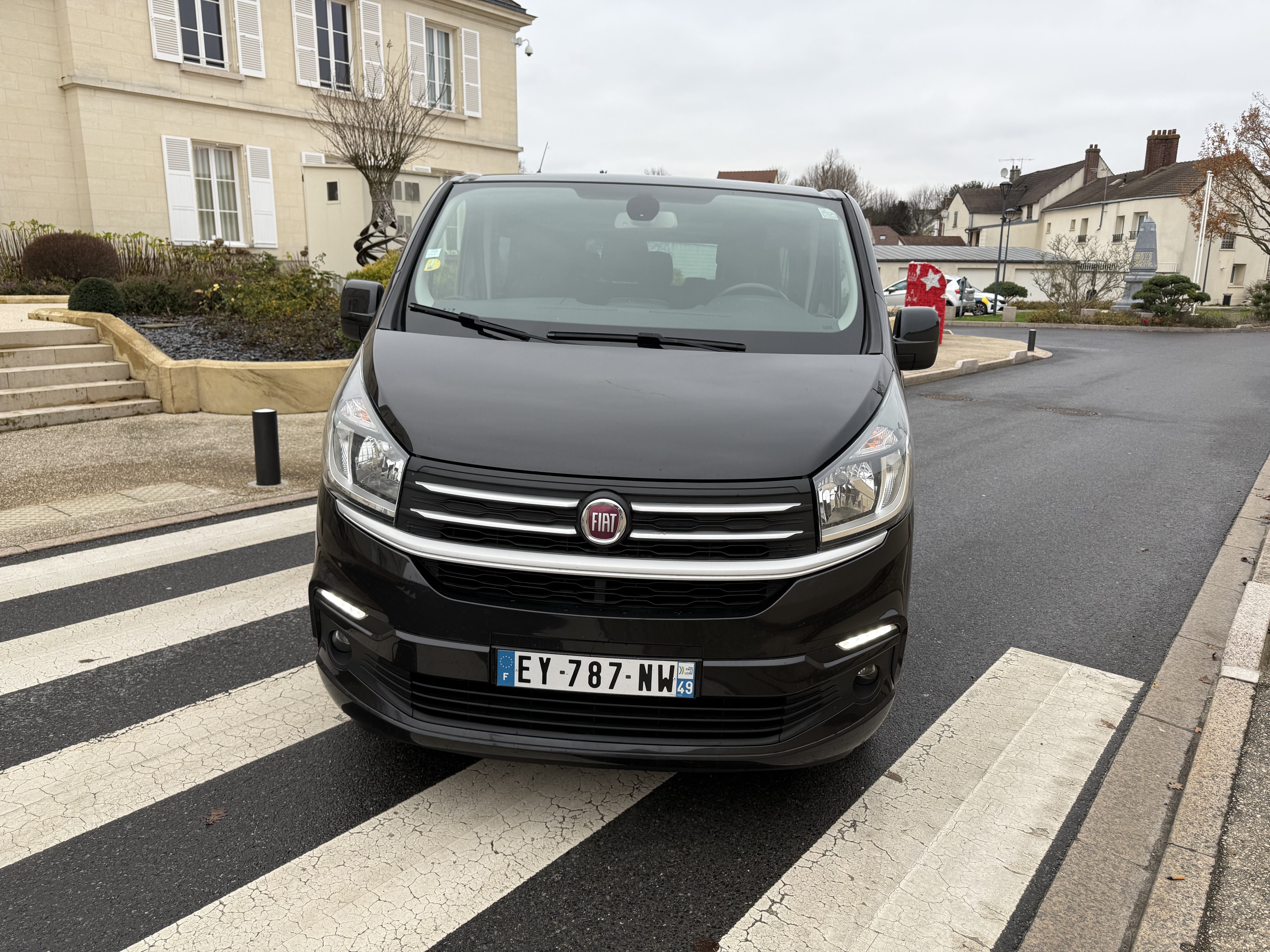 Fiat Talento Combi avec Pneus neige