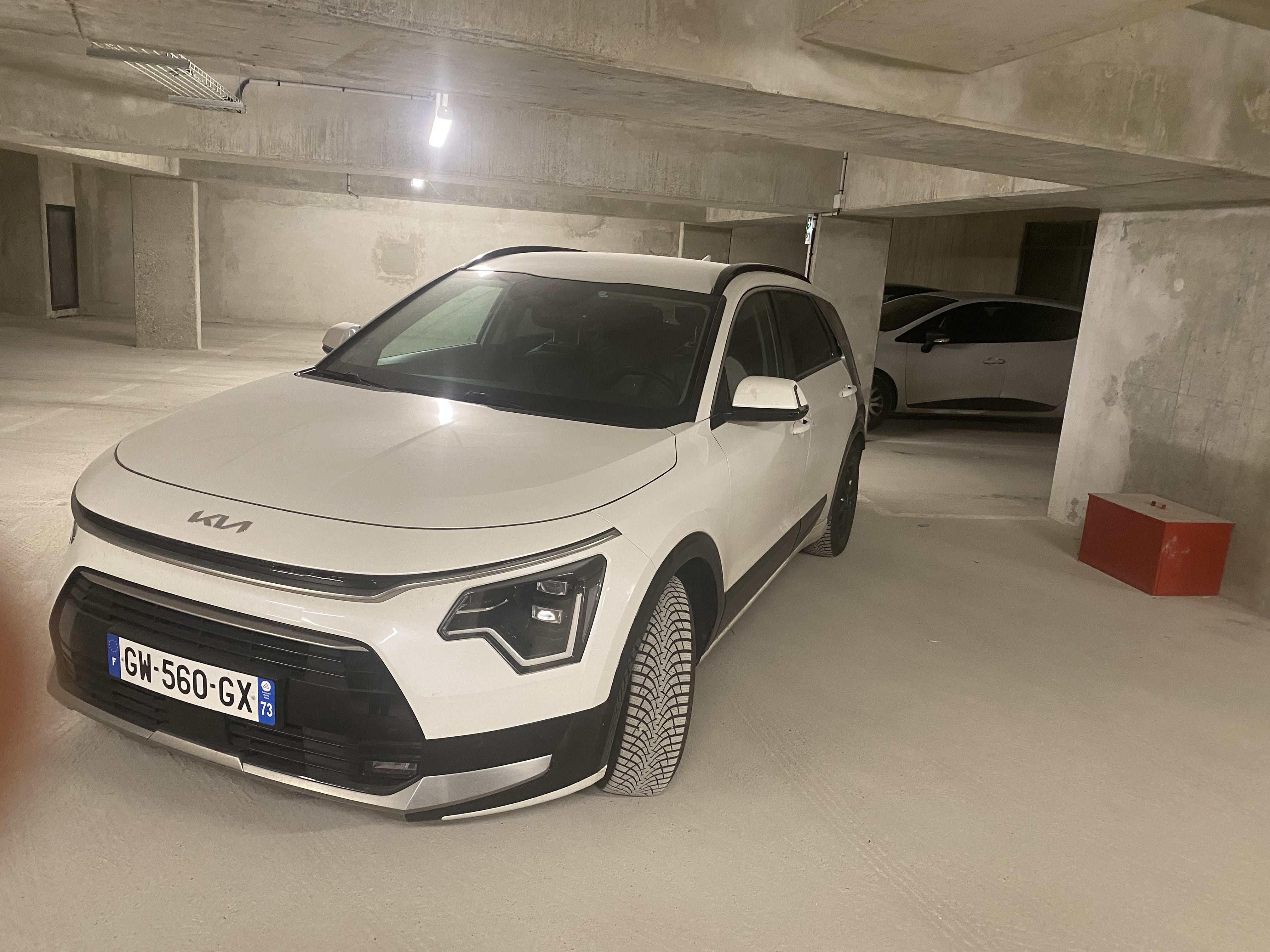 Kia Niro Hybride, 2024, Essence 98 / Électrique (hybride), automatique
