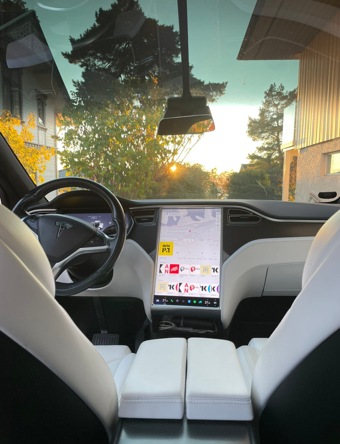 Tesla Model X 100D med Cruisekontroll