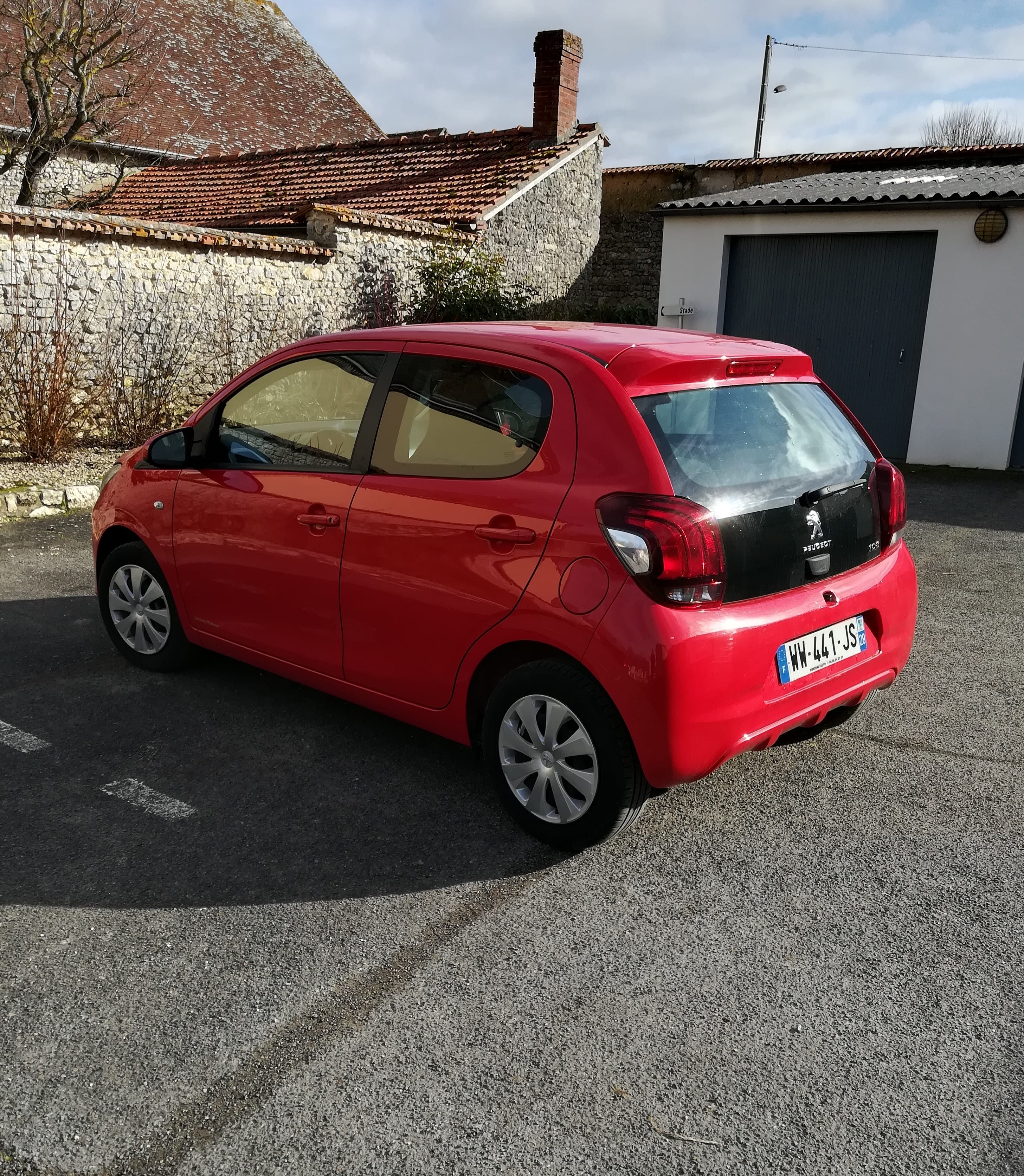 Peugeot 108 avec Siège bébé