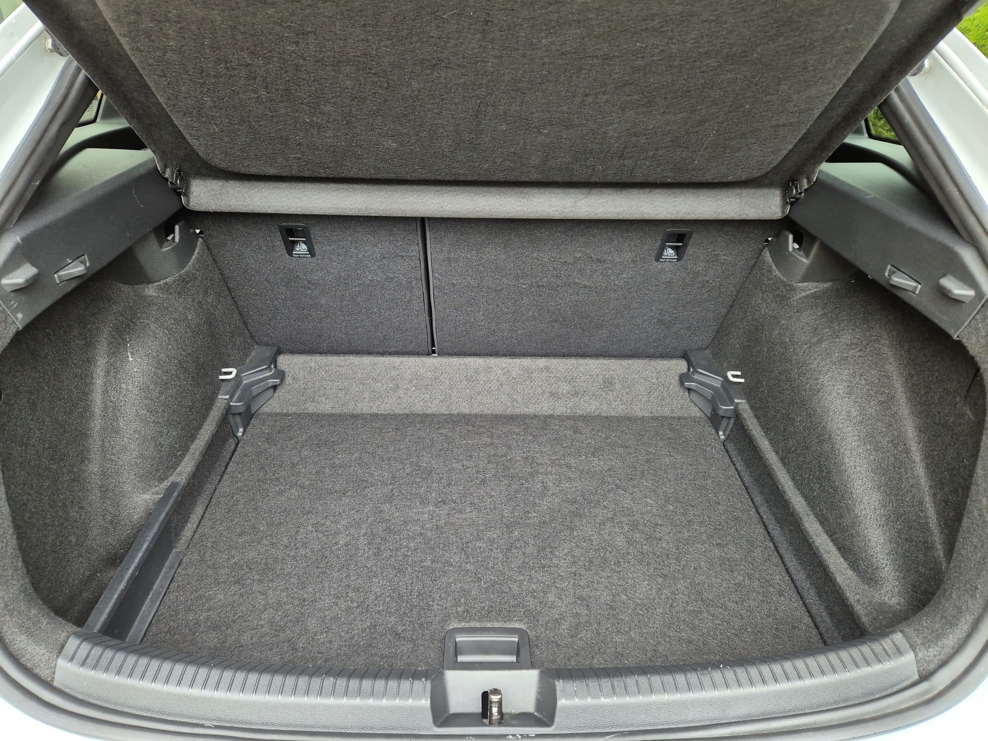 Volkswagen Taigo 1,0 tsi 110 chevaux dsg 7 avec Entrée audio / iPod