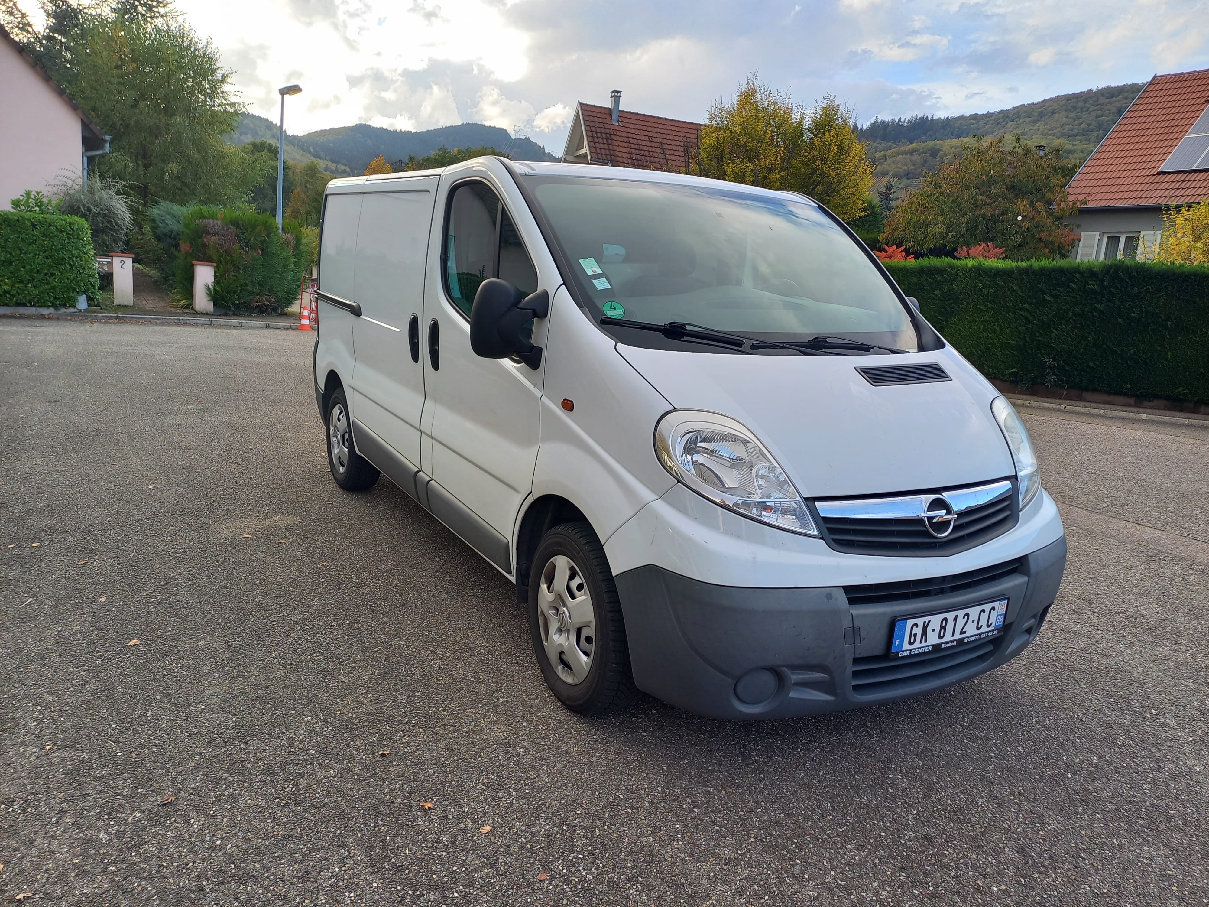 Opel Vivaro 2.0 CDTI avec GPS