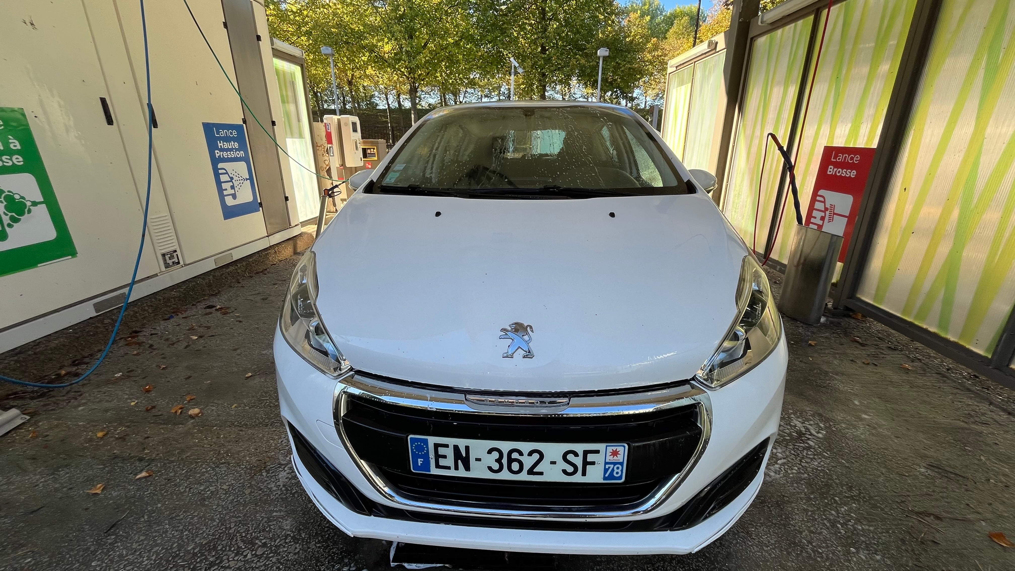 Peugeot 208 avec Régulateur de vitesse