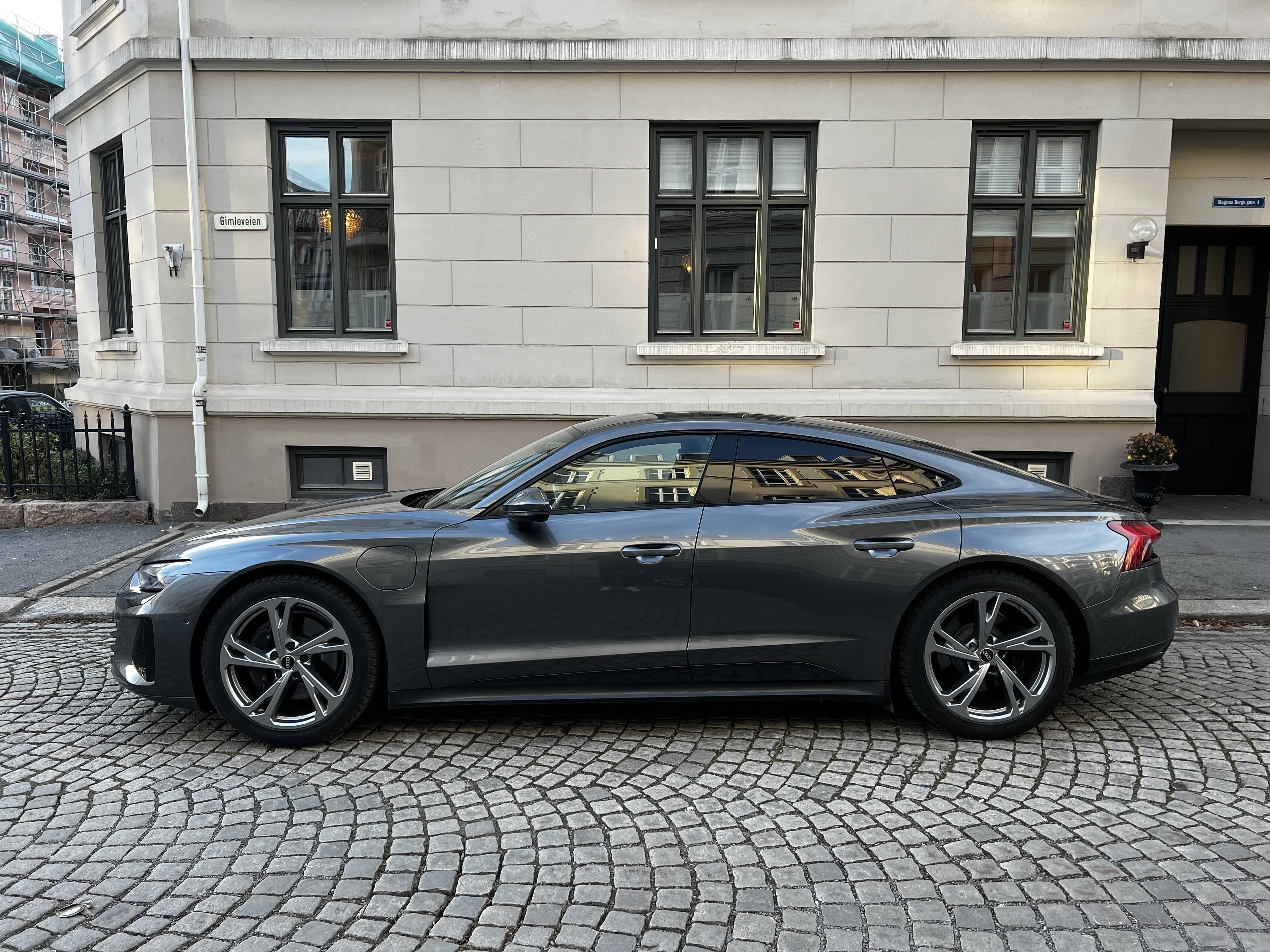 Audi e-tron GT med Aircondition