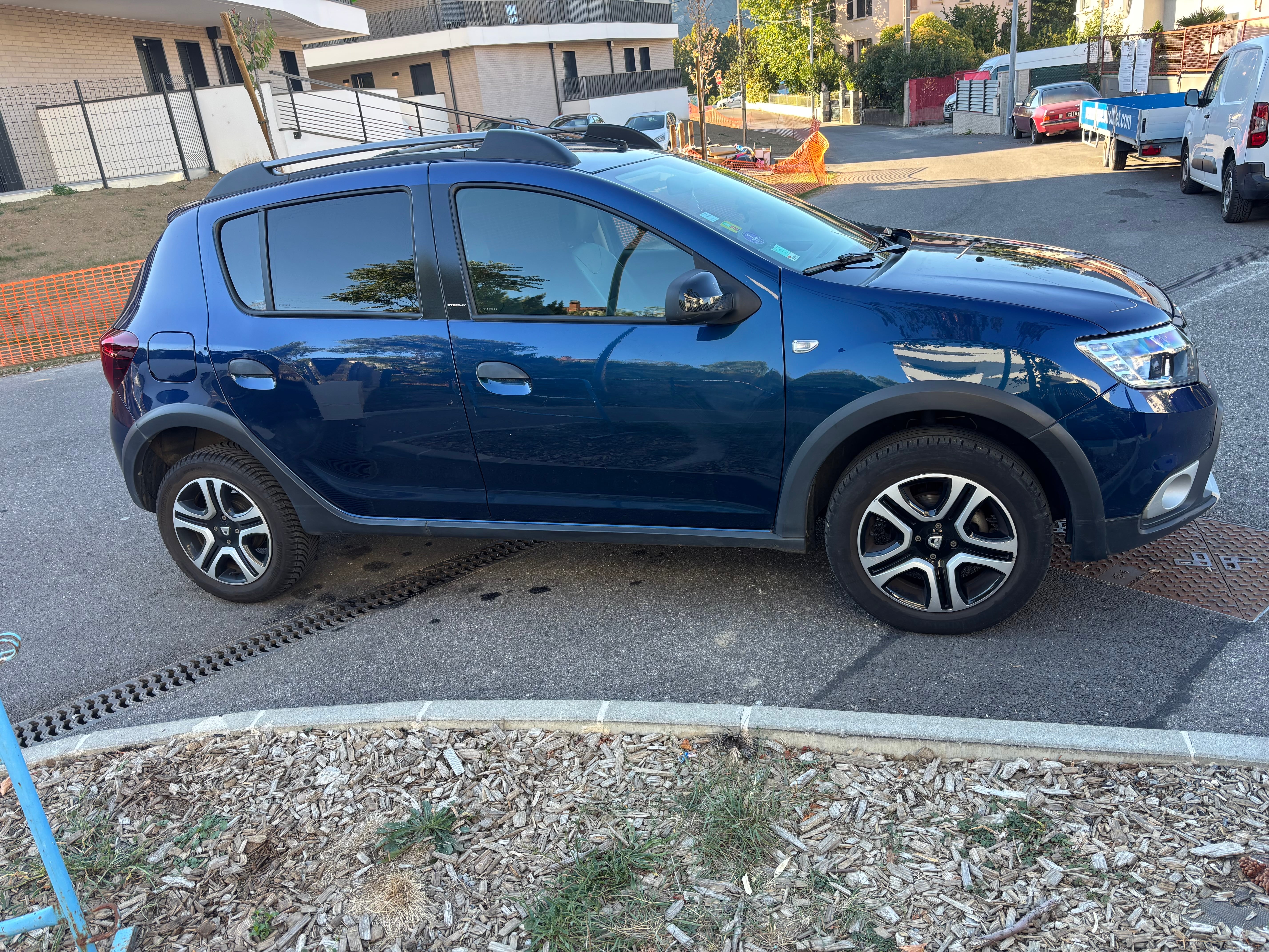 Dacia Sandero avec Climatisation