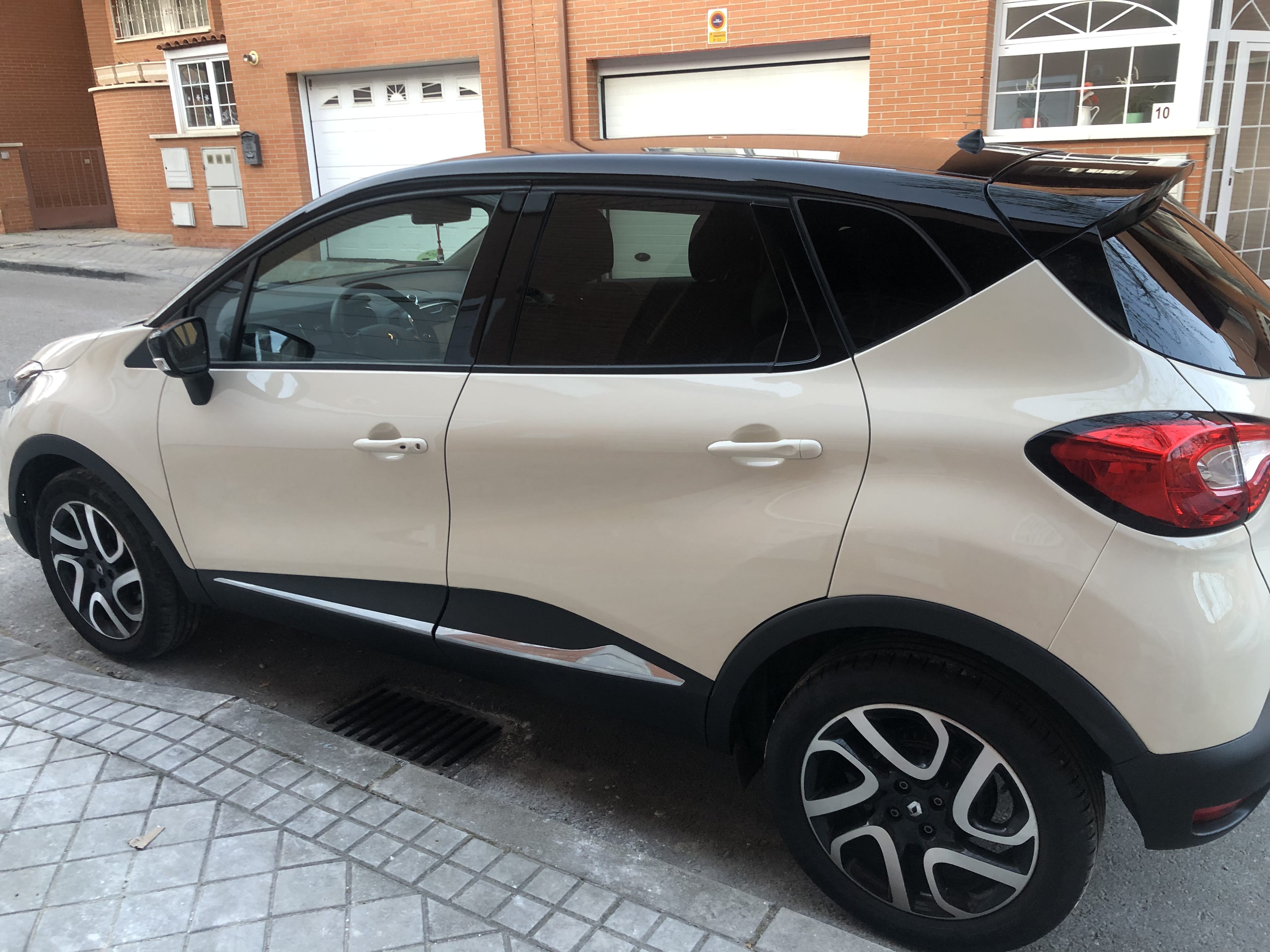 Renault Captur 1.4HDI med GPS