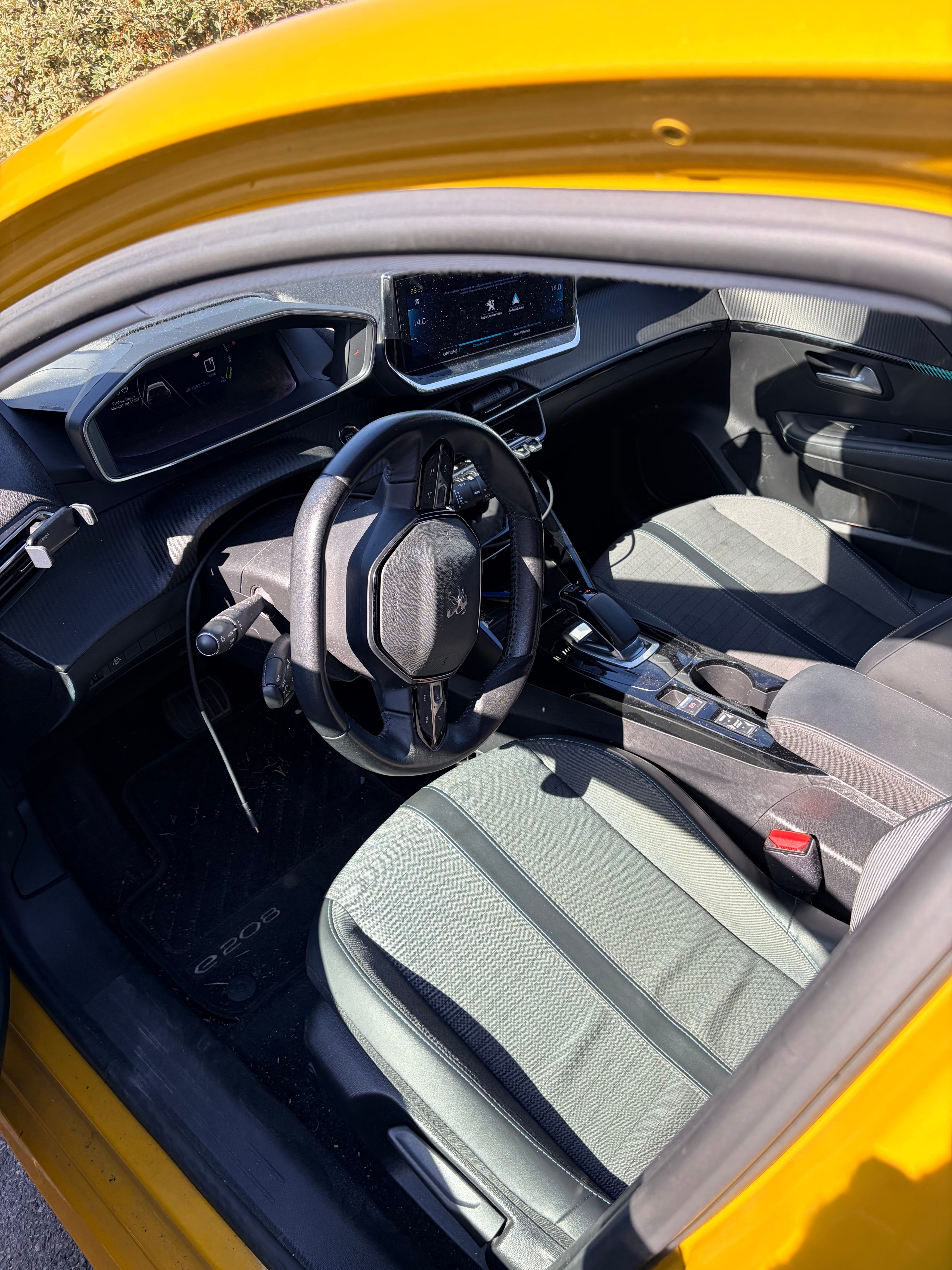 Peugeot e-208 GT, 2020, Électrique, automatique