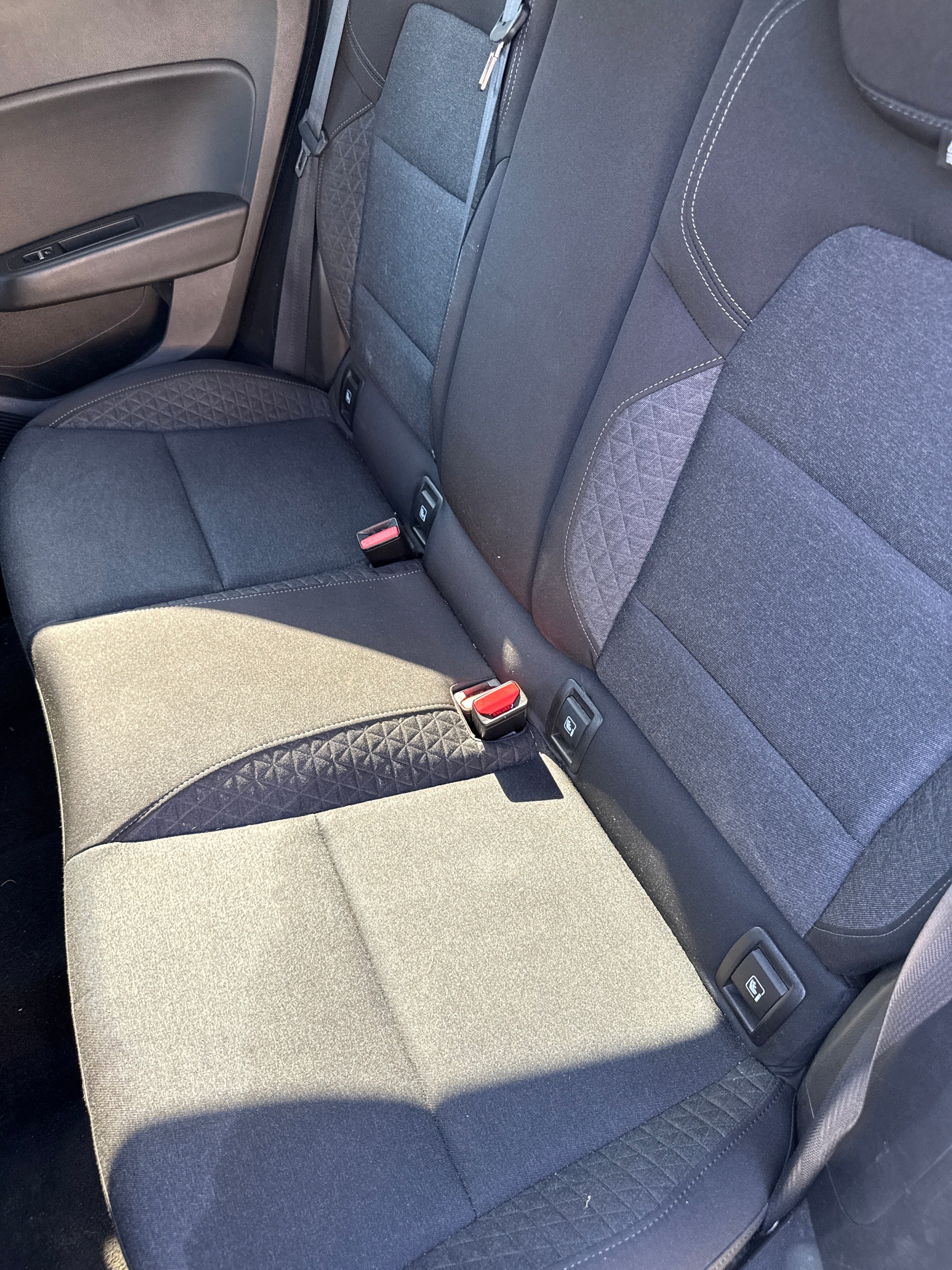 Renault Clio E-tech avec Siège bébé