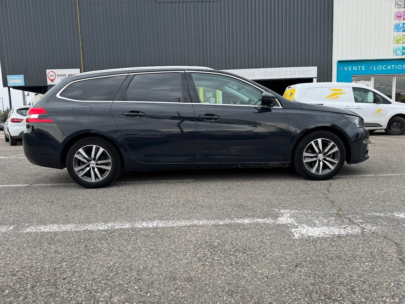 Peugeot 308 SW 1.5HDI 130CV *25010* FK979GD avec Climatisation