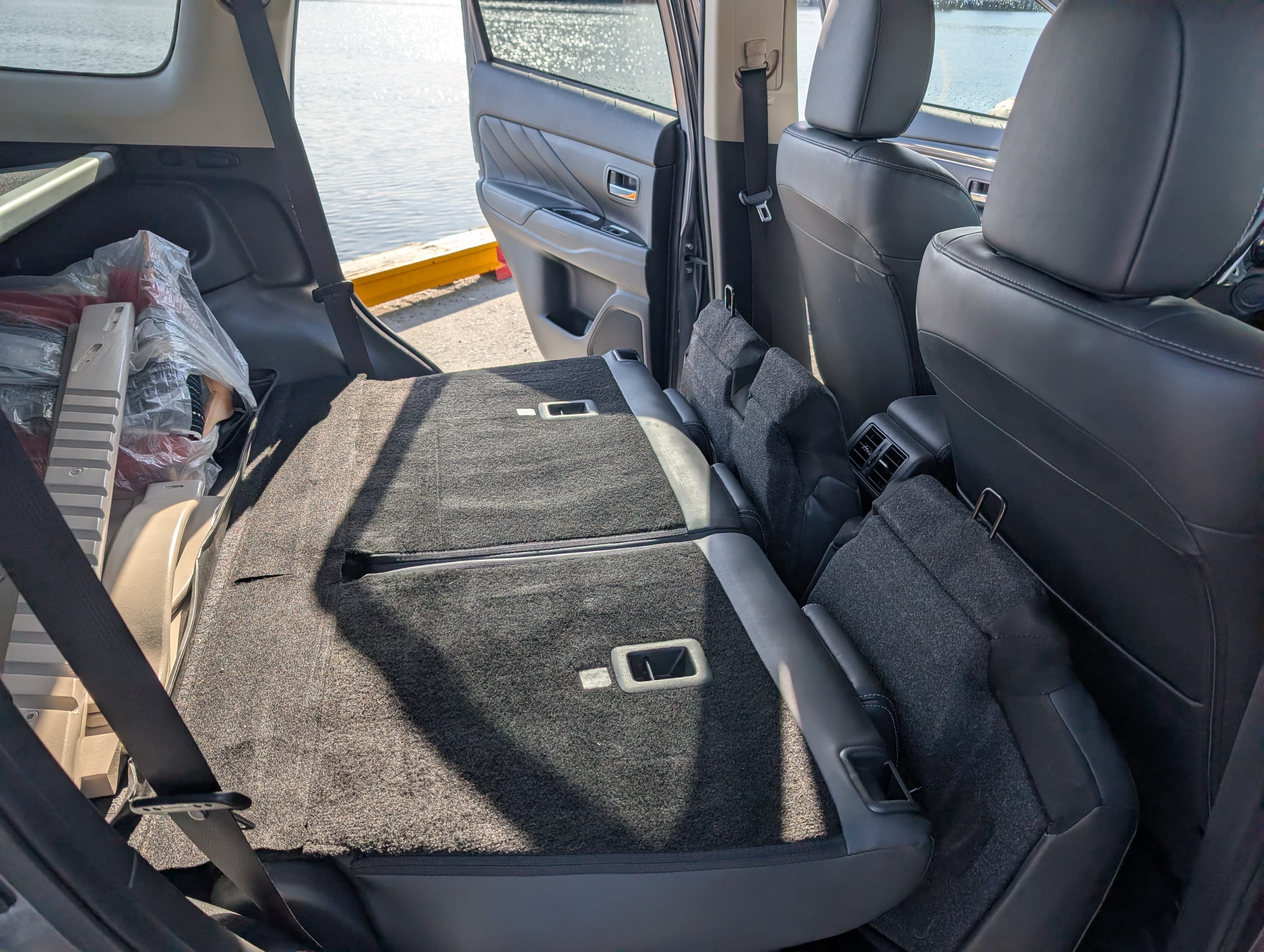 Mitsubishi Outlander PHEV MOTION with Bluetooth audio