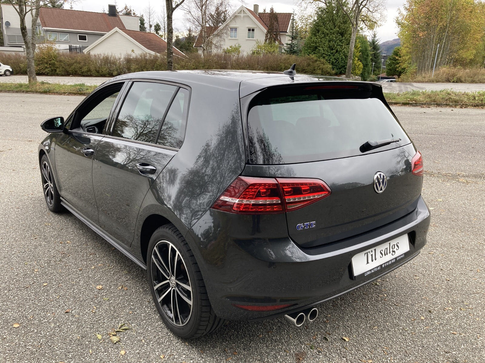 Volkswagen Golf GTE med Vinterdekk