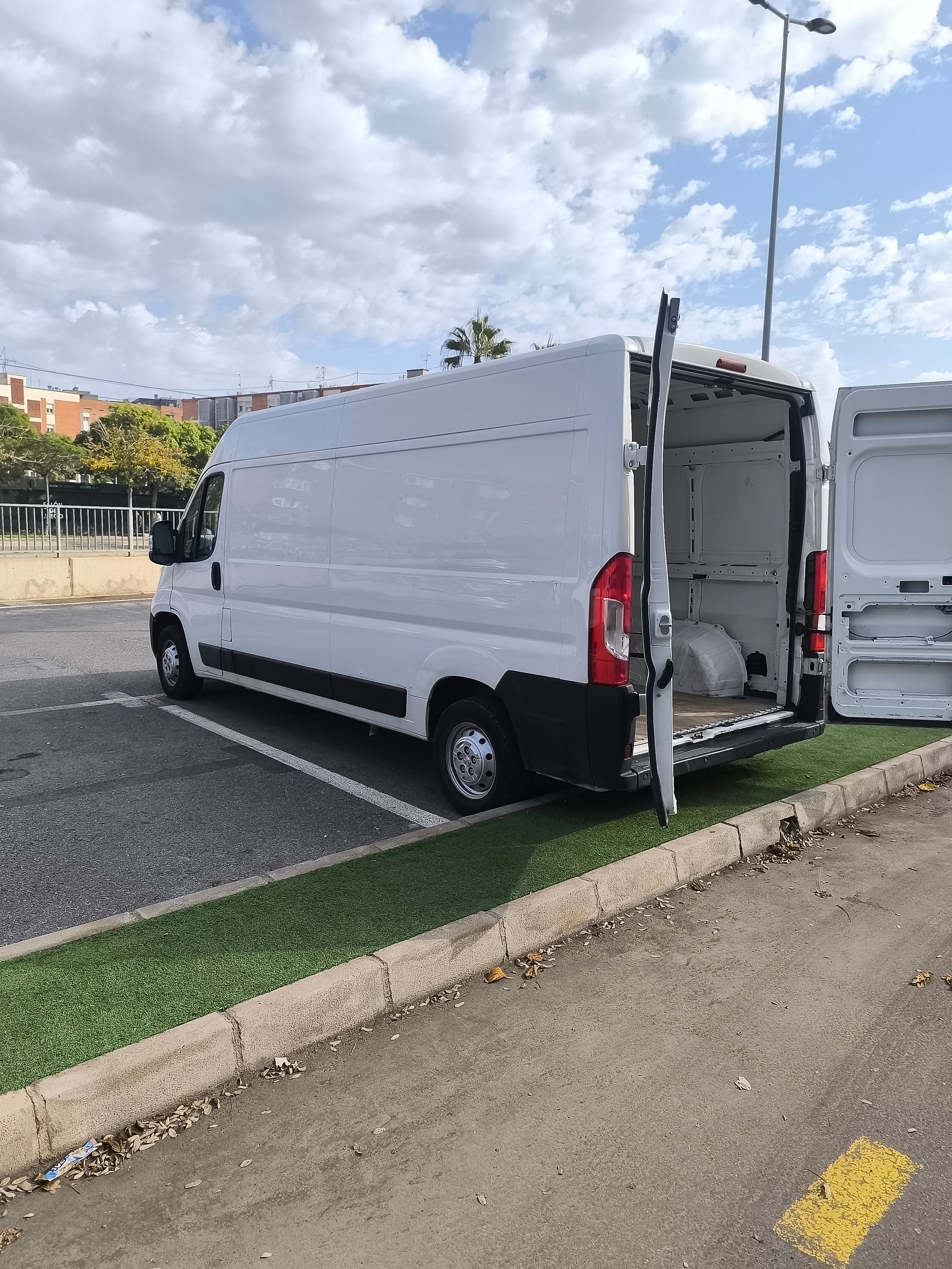 Peugeot Boxer con Entrada de Audio/iPod