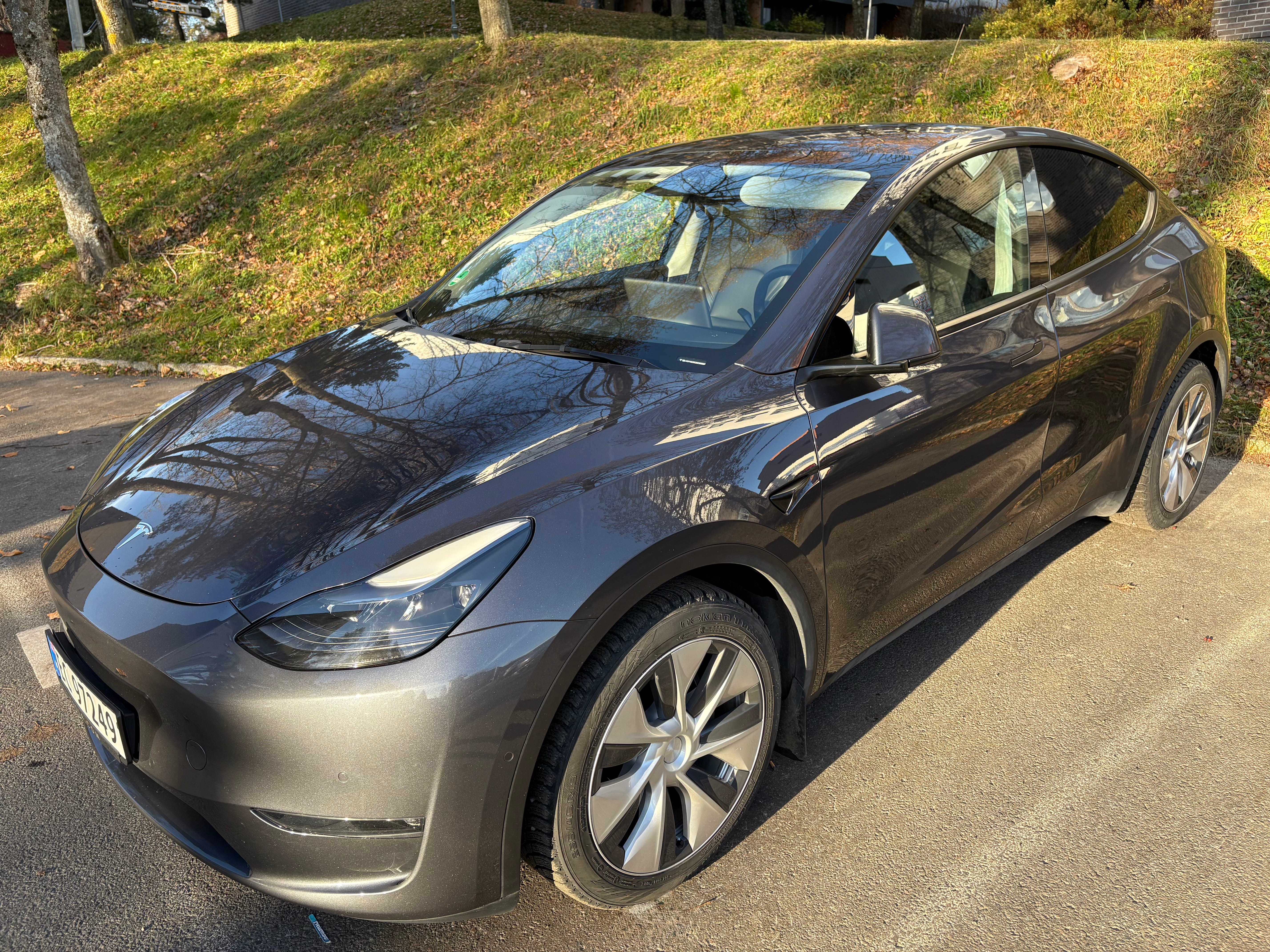Tesla Model Y  - Bilen som passer til det meste, 2021, Elektro, Automatik