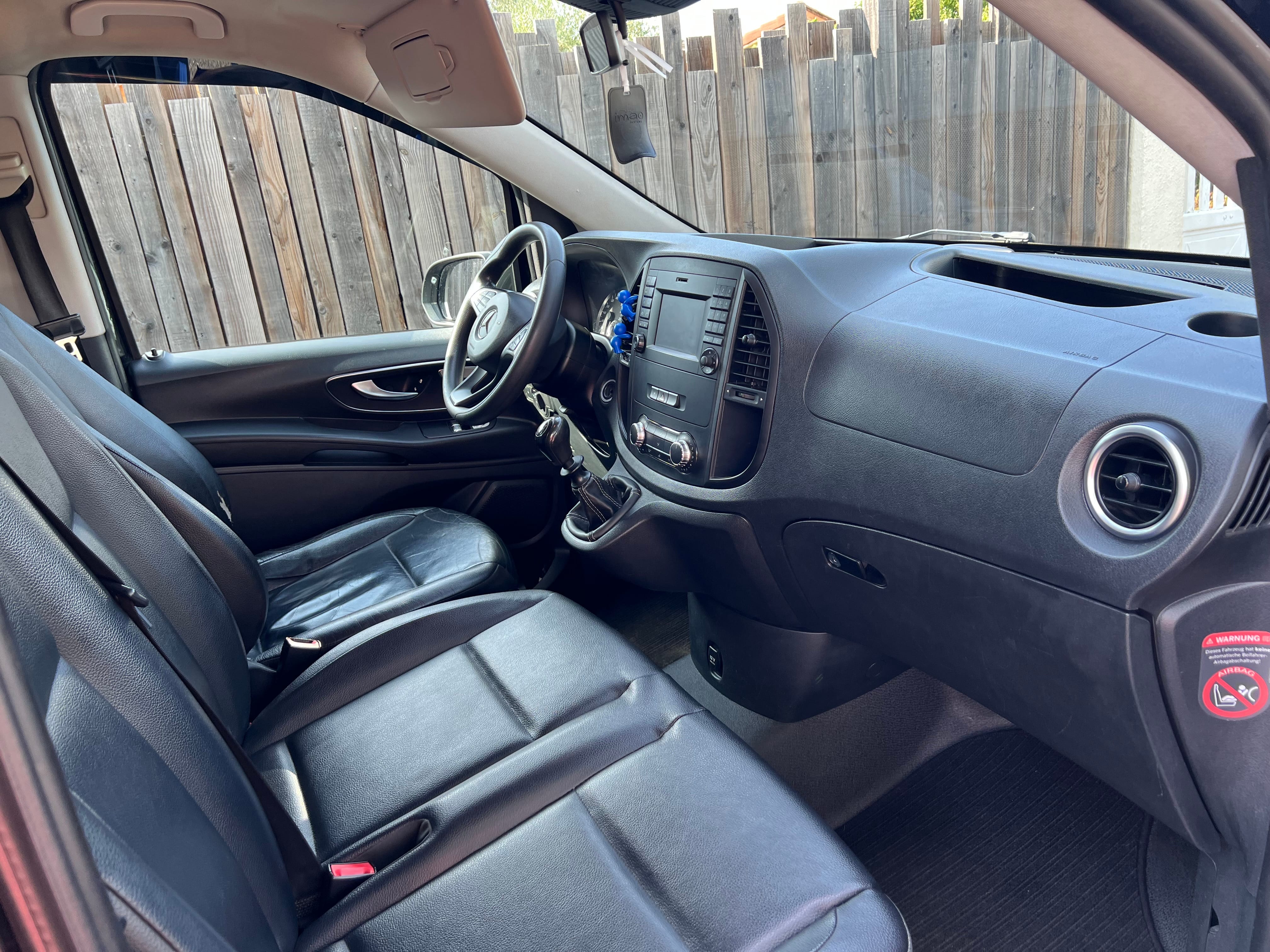 Mercedes-Benz Vito Tourer avec Siège bébé