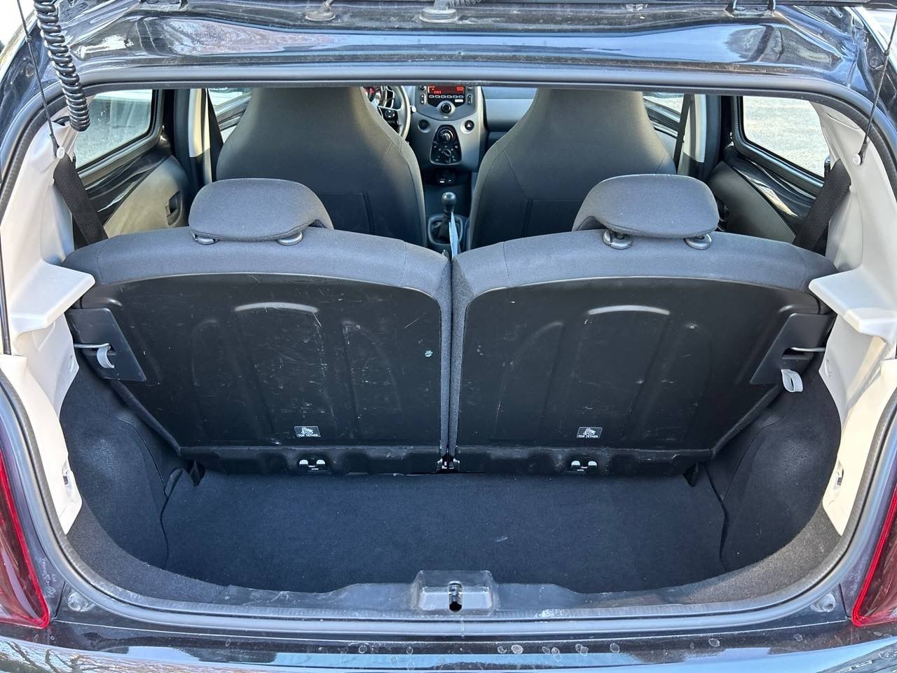 Peugeot 108 1.0 VTI avec Autoradio
