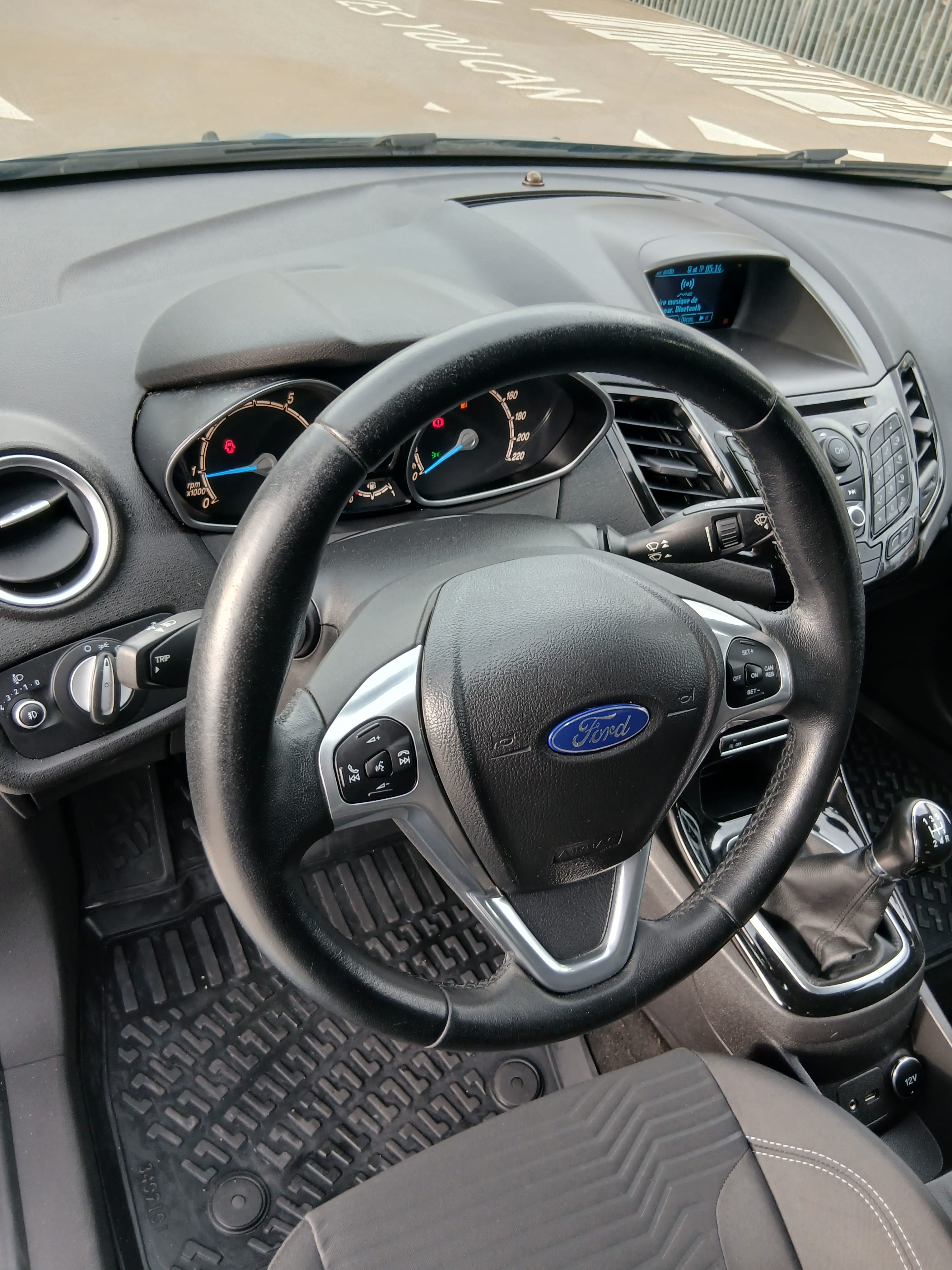 Ford Fiesta Titanium avec Siège bébé